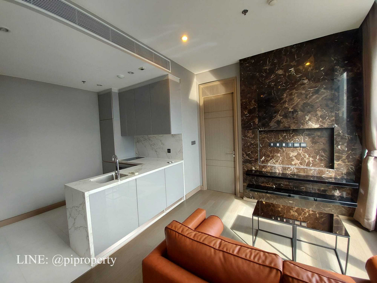 ขายคอนโดพระราม 9 เพชรบุรีตัดใหม่ RCA : ขายห้องชุด 1 ห้องนอนวิวสวย ในโครงการ THE ESSE at SINGHA COMPLEX สถานีรถไฟฟ้า MRT เพชรบุรี 0 เมตร ย่านอ่าวสเก - พระราม 9