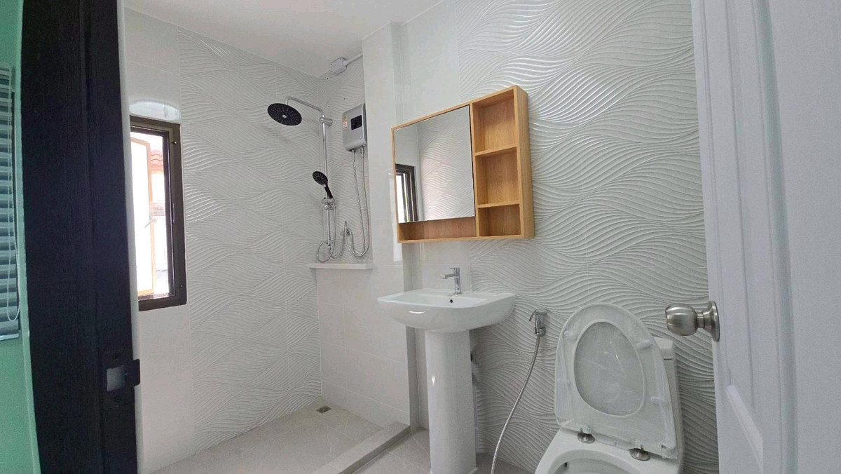 ให้เช่าบ้านมีนบุรี-ร่มเกล้า : ✨ บ้านสวย พร้อมอยู่ เฟอร์นิเจอร์ครบ เหมาะสำหรับอยู่อาศัยเป็นครอบครัว