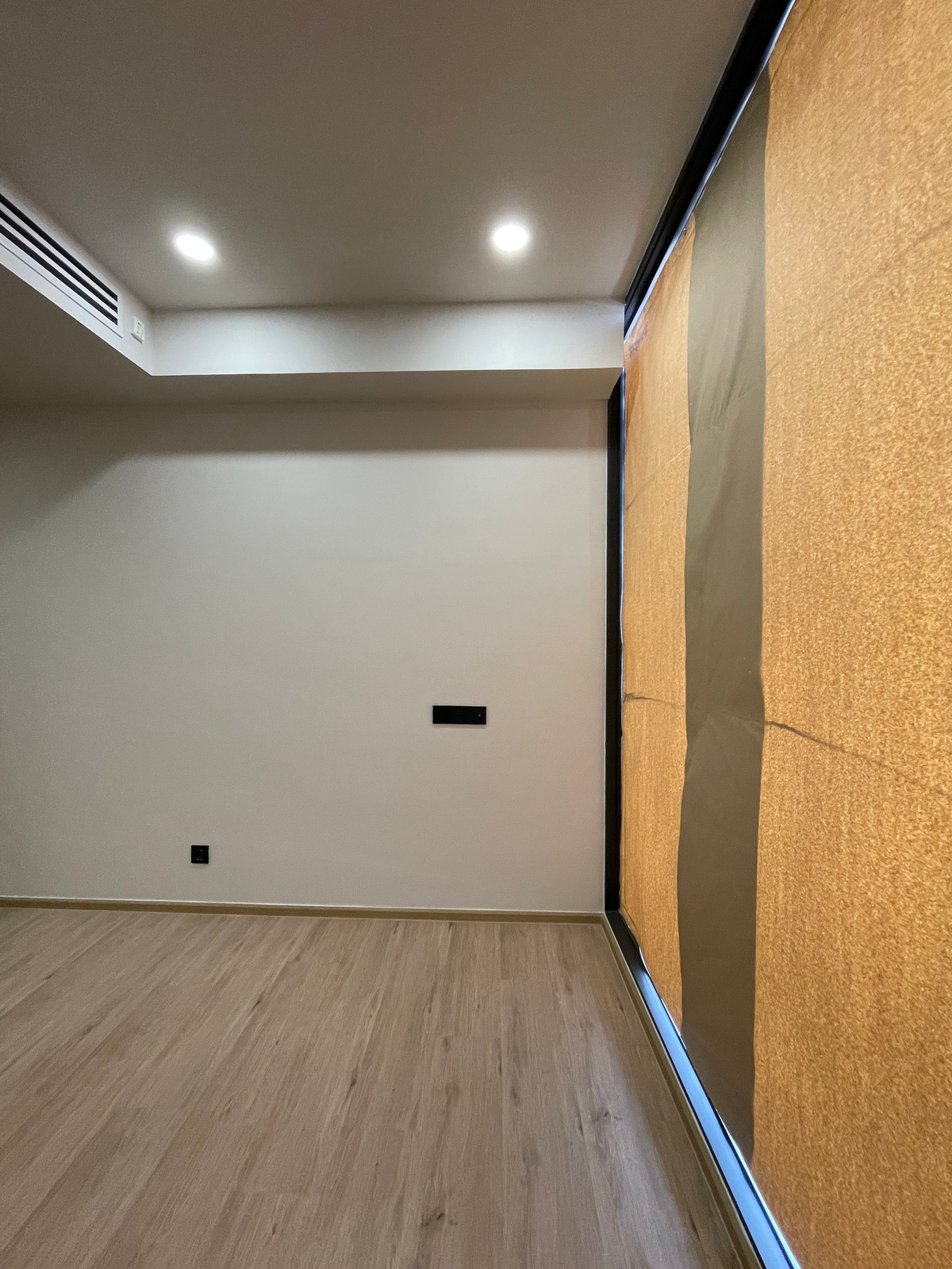 ขายคอนโดอารีย์ อนุสาวรีย์ : [ขายด่วน!] Penthouse ระดับ Rare Item ใจกลางอารีย์ @Aritier Ari | 99 ตร.ม. ที่จอดรถ 150% สัมผัสชีวิตเหนือระดับบนทำเลศักยภาพ "อารีย์สัมพันธ์ 7" ในราคาที่คุ้มค่าที่สุด!