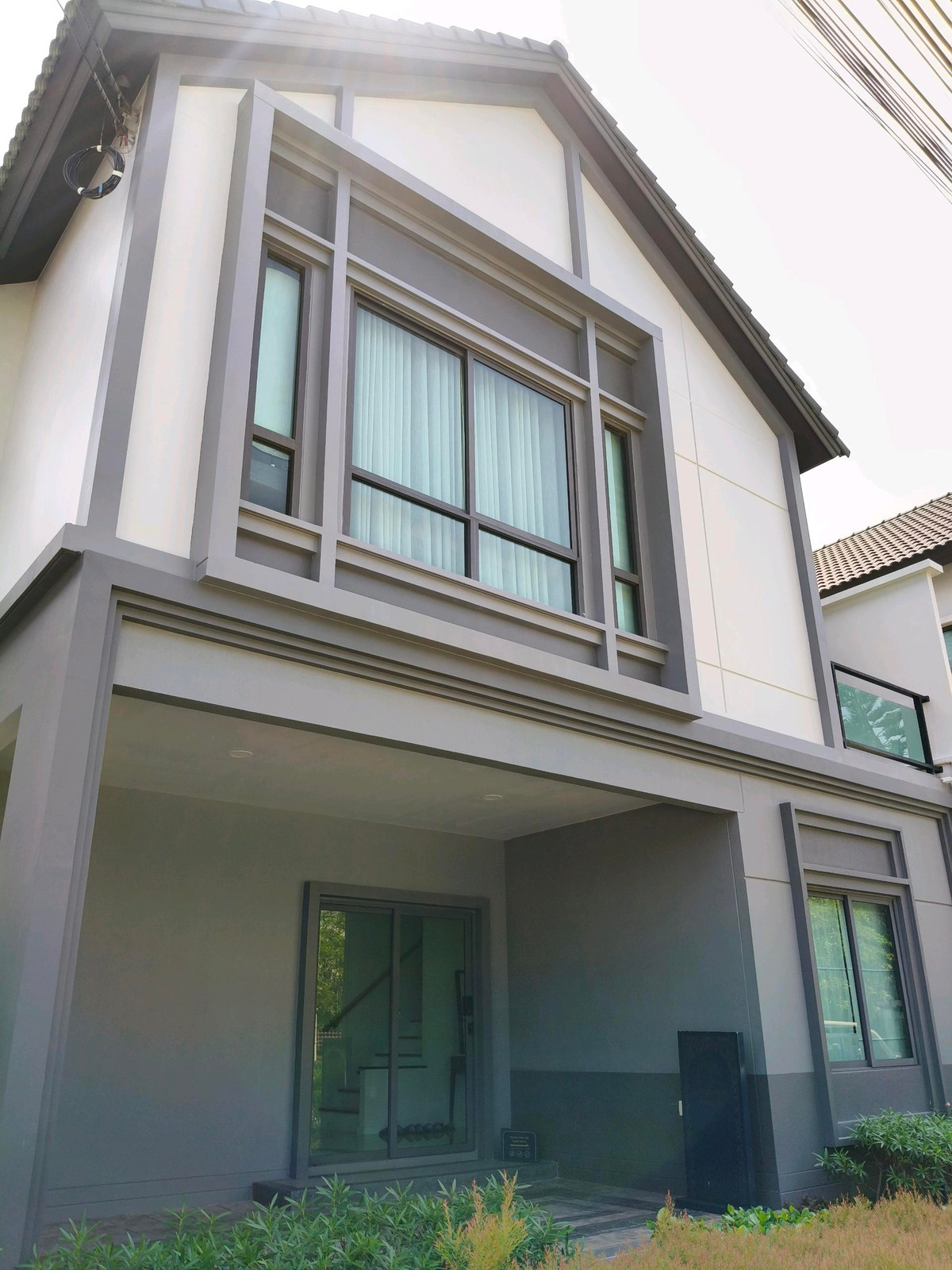 ขายสมุทรปราการ สำโรง : ขายบ้านตัวอย่างบ้านแฝดฟังก์ชั่นบ้านเดี่ยว📍📍่ ทำเลดีที่สุด ติดถนนกิ่งแก้ว ใกล้แอร์พอร์ตลิงค์ลาดกระบัง แกรนด์บริทาเนีย บางนา-สุวรรณภูมิ