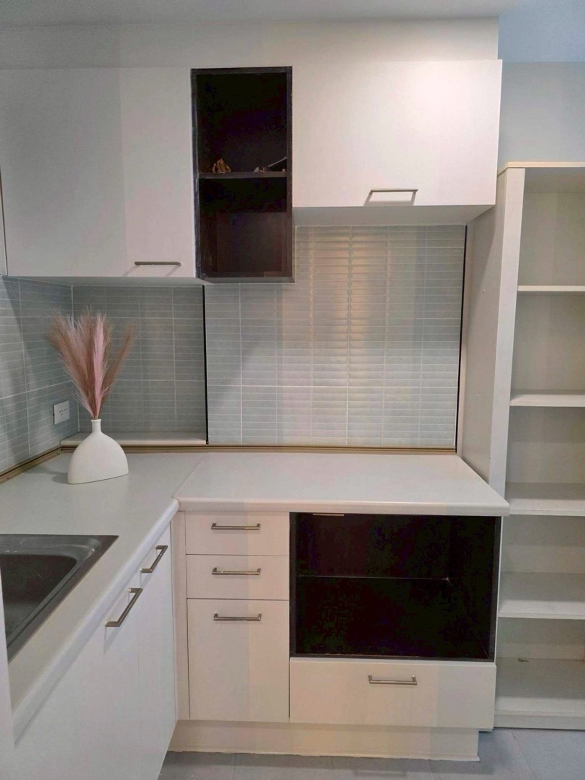 ขายคอนโดท่าพระ ตลาดพลู วุฒากาศ : 💙@condocurator 💙 ขาย Lumpini Place Ratchada - Thapra รีโนเวทใหม่ วิวสระว่ายน้ำ [PM4805]