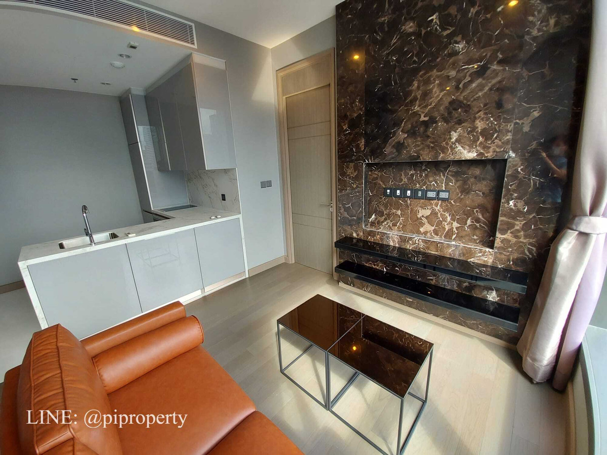 ขายคอนโดพระราม 9 เพชรบุรีตัดใหม่ RCA : ขายห้องชุด 1 ห้องนอนวิวสวย ในโครงการ THE ESSE at SINGHA COMPLEX สถานีรถไฟฟ้า MRT เพชรบุรี 0 เมตร ย่านอ่าวสเก - พระราม 9