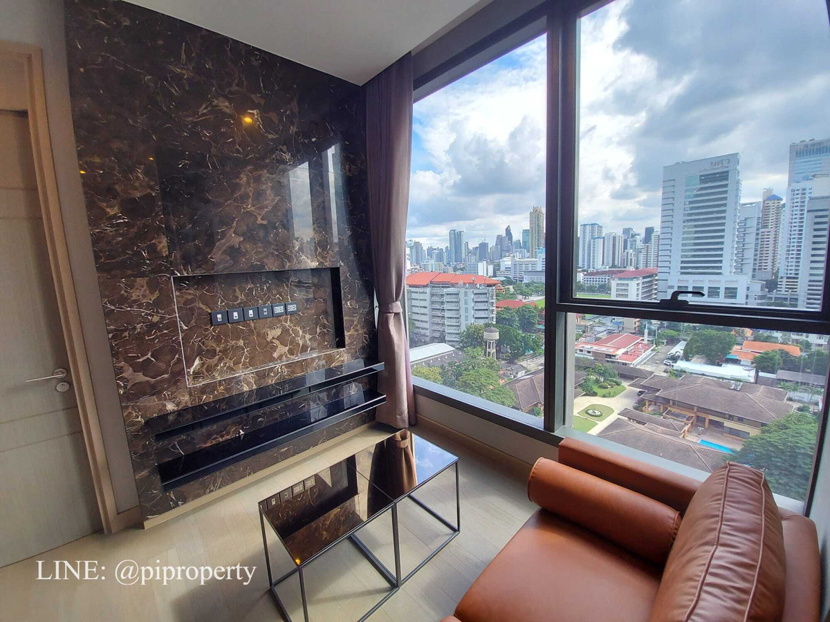 For SaleCondoRama9, Petchburi, RCA : Great view 1 bedroom unit for sale in THE ESSE at SINGHA COMPLEX. MRT Phetchaburi 0 meter, Aoske - Rama 9 area.