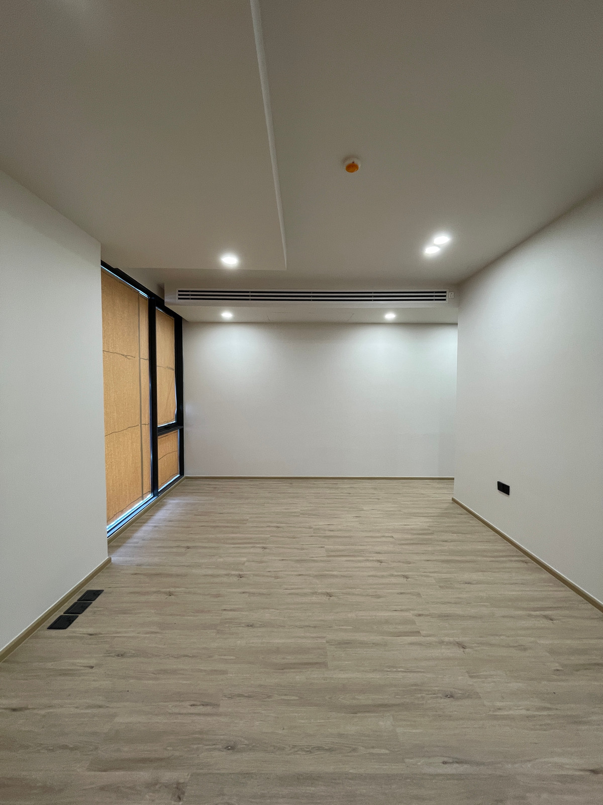 ขายคอนโดอารีย์ อนุสาวรีย์ : [ขายด่วน!] Penthouse ระดับ Rare Item ใจกลางอารีย์ @Aritier Ari | 99 ตร.ม. ที่จอดรถ 150% สัมผัสชีวิตเหนือระดับบนทำเลศักยภาพ "อารีย์สัมพันธ์ 7" ในราคาที่คุ้มค่าที่สุด!