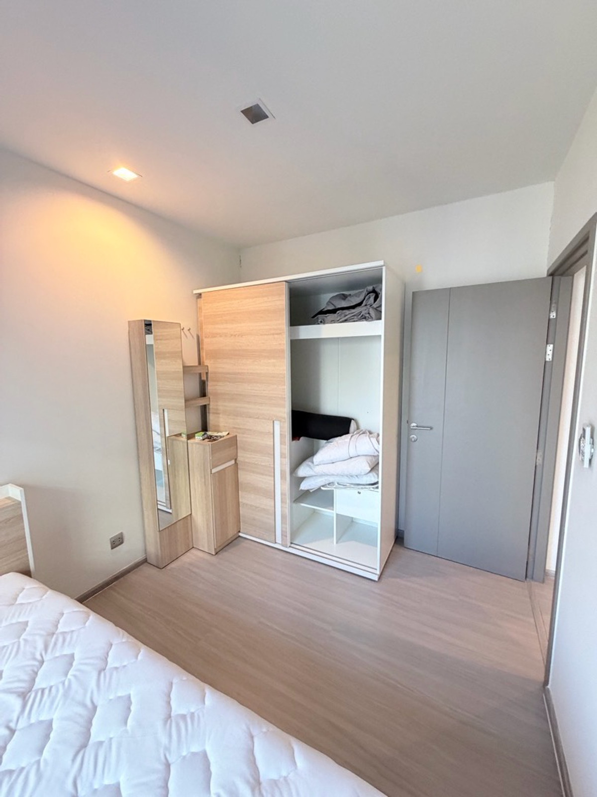 ให้เช่าคอนโดพระราม 9 เพชรบุรีตัดใหม่ RCA : Life Asoke Hype📌ด่วนพร้อมชม