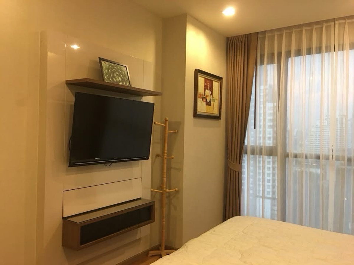 For RentCondoSathorn, Narathiwat : 🏢 For rent The Address Sathorn (The Address Sathorn)
(D6902027) 
Condo, good location, in the heart of Sathorn, near BTS, beautiful room, fully furnished, ready to move in.
💰 Rent 30,000 baht / month