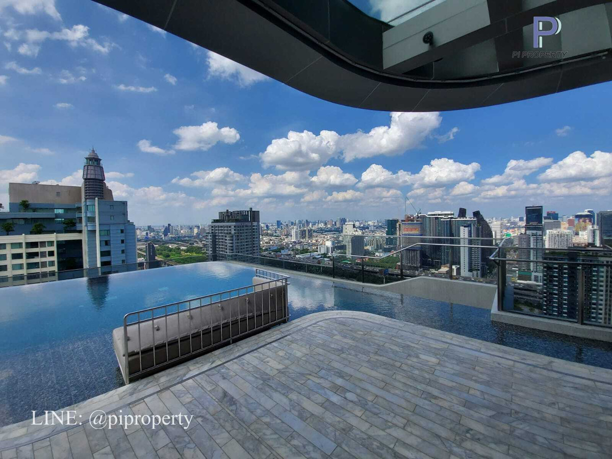 ขายคอนโดพระราม 9 เพชรบุรีตัดใหม่ RCA : ขายห้องชุด 1 ห้องนอนวิวสวย ในโครงการ THE ESSE at SINGHA COMPLEX สถานีรถไฟฟ้า MRT เพชรบุรี 0 เมตร ย่านอ่าวสเก - พระราม 9