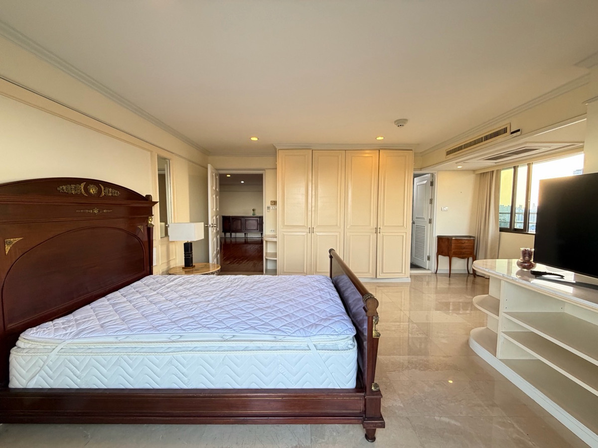 ขายคอนโดพัฒนาการ ศรีนครินทร์ : ฟลอร่าวิลล์ พัฒนาการ คอนโดห้องมุม 122 ตร.ม. ราคาไม่ถึง 6 ล้าน ในกรุงเทพ…ยังมีอยู่จริง