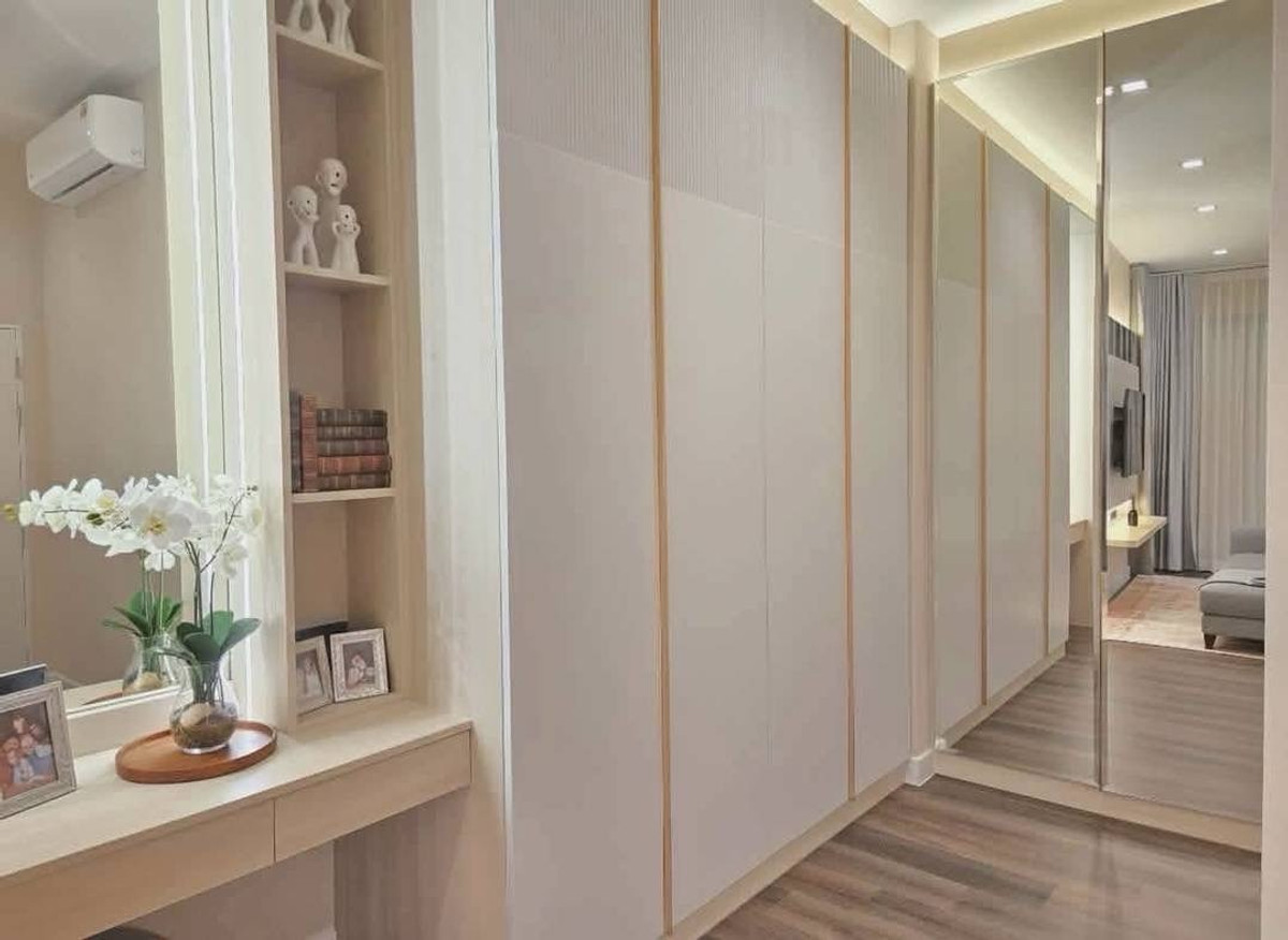 ให้เช่าบ้านบางนา แบริ่ง ลาซาล : 位于 Bangkok Boulevard Bangna KM.5
主干道优越位置，靠近会所，环境安静私密，居住品质极佳。