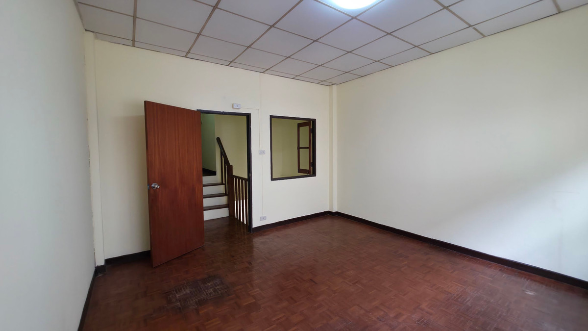 For SaleTownhomeNonthaburi, Bang Yai, Bangbuathong : 🏡 FOR SALE | Urgent sale! Newly renovated townhouse, ready to move in 📍 Nanthana Garden Village 1 (Tha It - Bang Rak Noi, Nonthaburi Province)