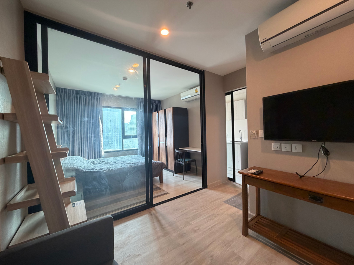 ให้เช่าคอนโดพระราม 9 เพชรบุรีตัดใหม่ RCA : 🔥 Hot Deal 1 bedroom for rent at Life asoke 🔥