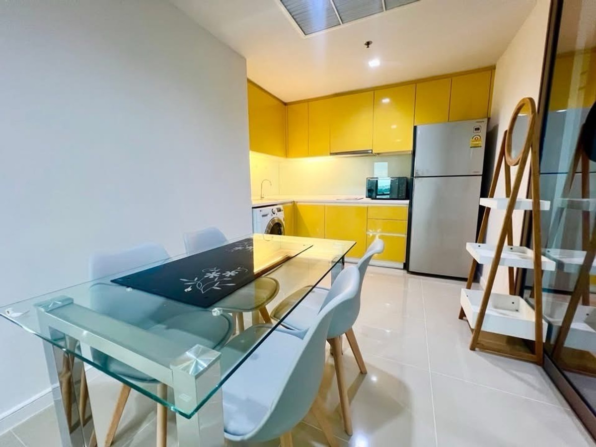 For RentCondoSathorn, Narathiwat : 🏢 For rent Supalai Lite Ratchada-Narathiwat-Sathorn
(D6902021) 
Condo, good location, near Rama 3, convenient travel, ready to move in.
💰 Rent 20,000 baht / month