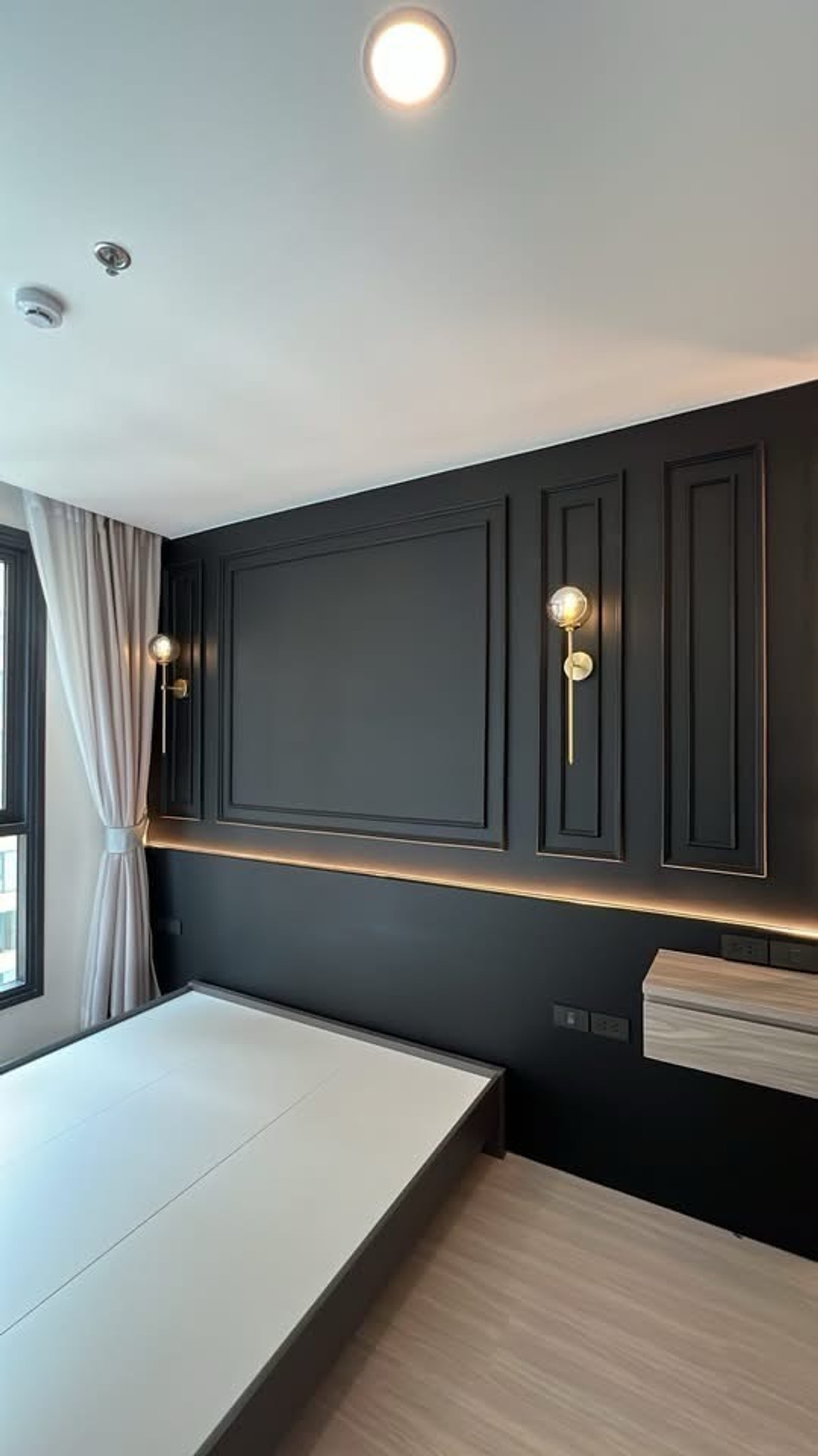 For RentCondoSapankwai,Jatujak : 🏢 ขาย / ให้เช่าด่วน คอนโด Denim จตุจักร (High Rise)
(C6902011) 
✨ ห้องใหม่ ตกแต่งเรียบหรู พร้อมส่วนกลางครบครัน ทำเลศักยภาพใจกลางเมือง
 23,000 บาท / เดือน 