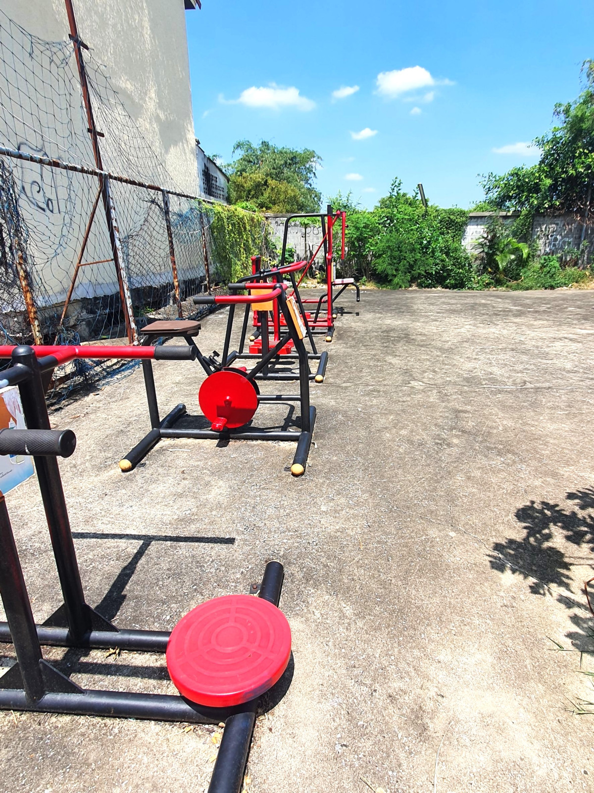 ขายทาวน์โฮมมีนบุรี-ร่มเกล้า : ขายทาวน์เฮ้าส์ หมู่บ้านรุ่งกิจวิลล่า11 รีโนเวทใหม่ทั้งหลัง ราคาถูก ฟรีโอน !  