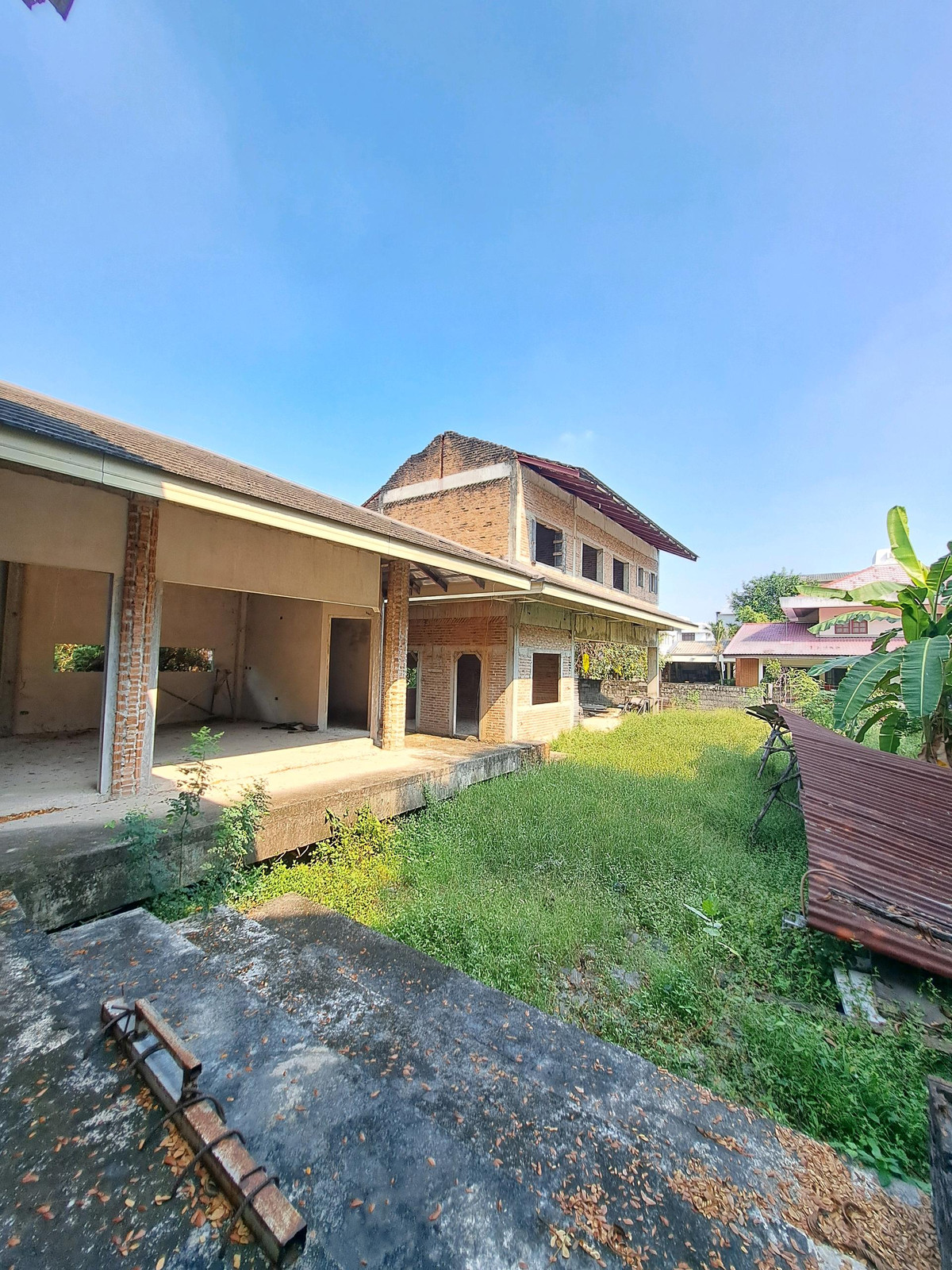 ขายบ้านพระราม 9 เพชรบุรีตัดใหม่ RCA : ขายบ้านโครงสร้างกึ่งสำเร็จ ทำเลพระรามเก้า 