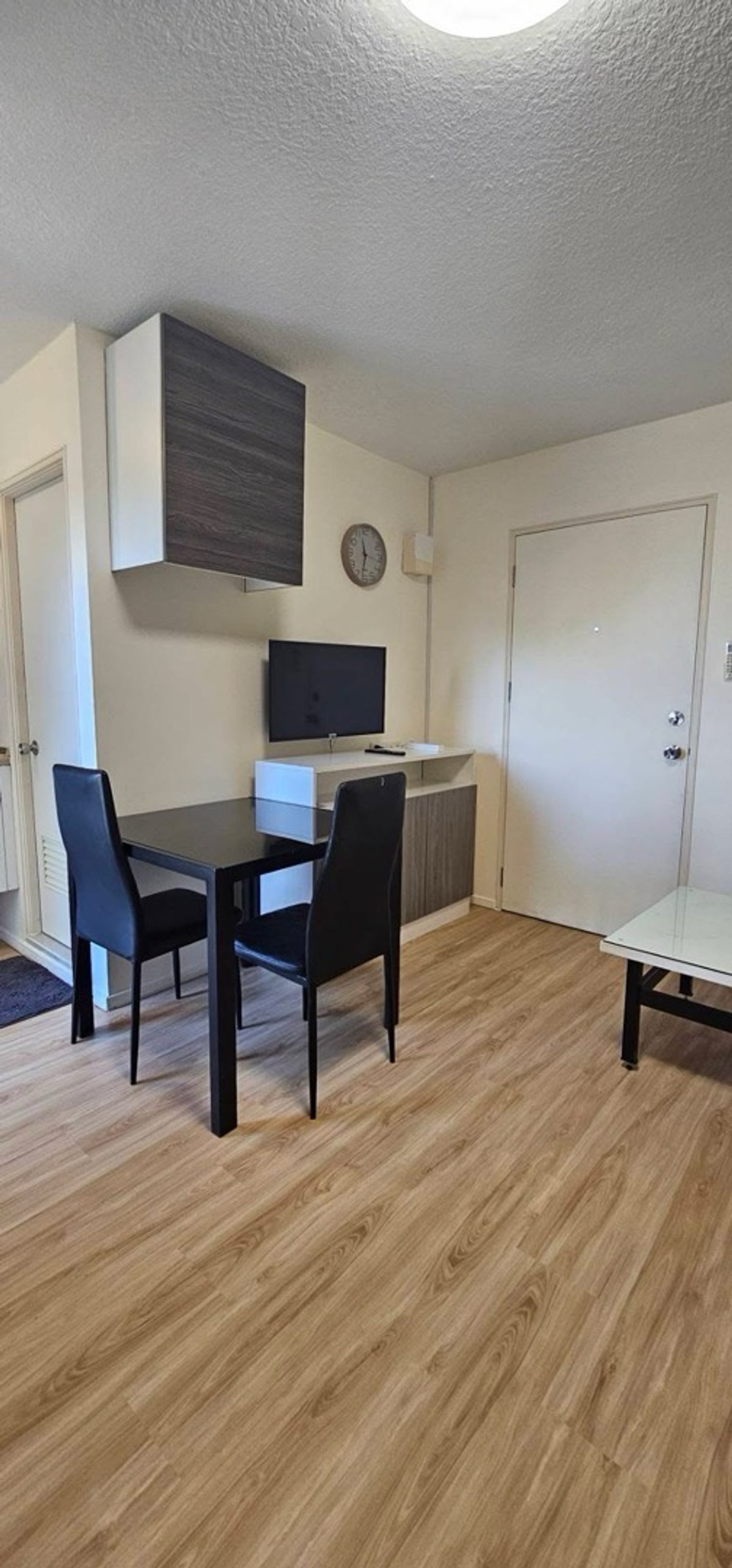 For RentCondoLadkrabang, Suwannaphum Airport : For rent: Lumpini Condo Town Romklao-Suvarnabhumi.