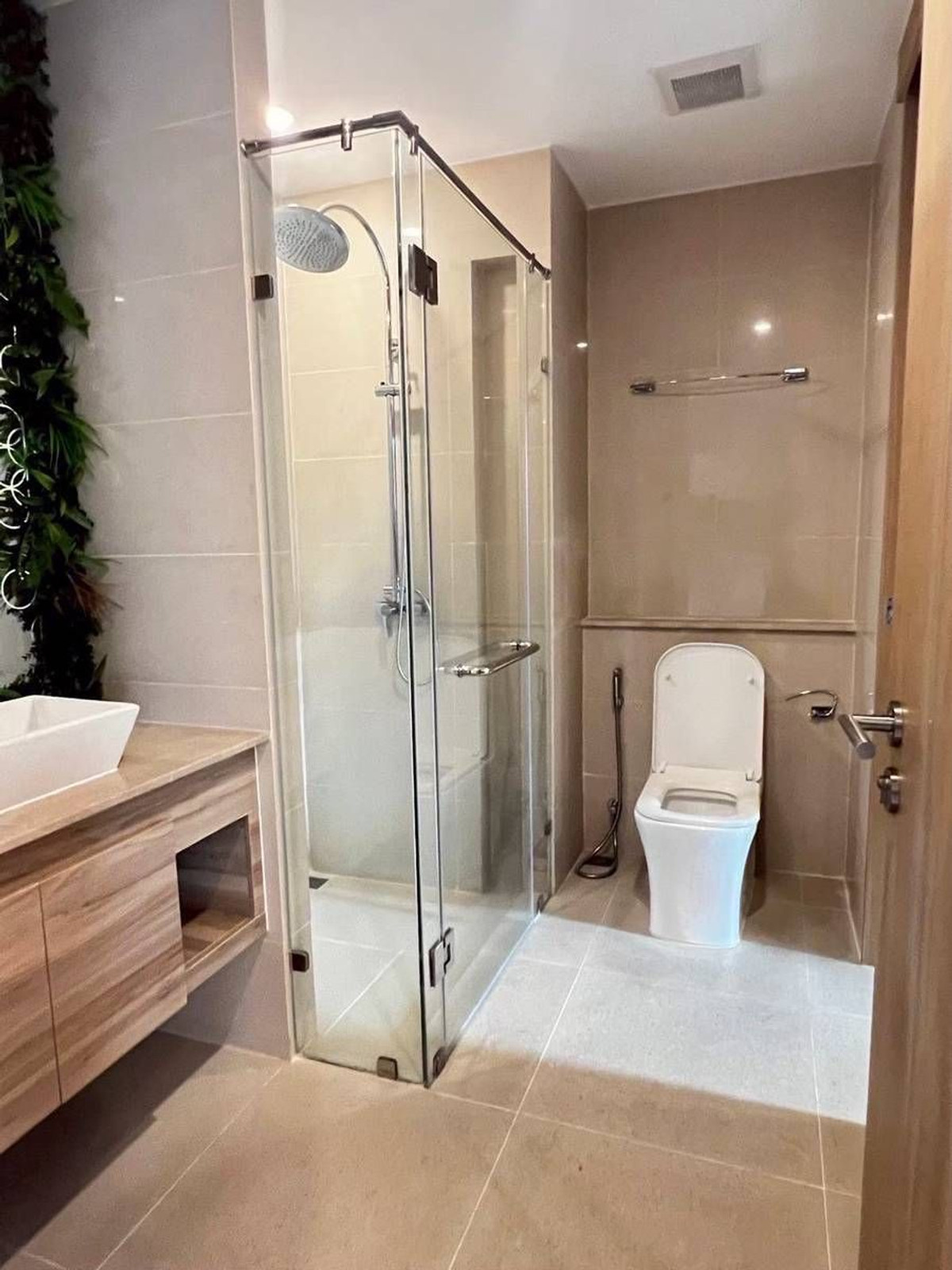 For SaleCondoPattaya, Bangsaen, Chonburi : For Sale Condo The Riviera Jomtien (S03-2644)