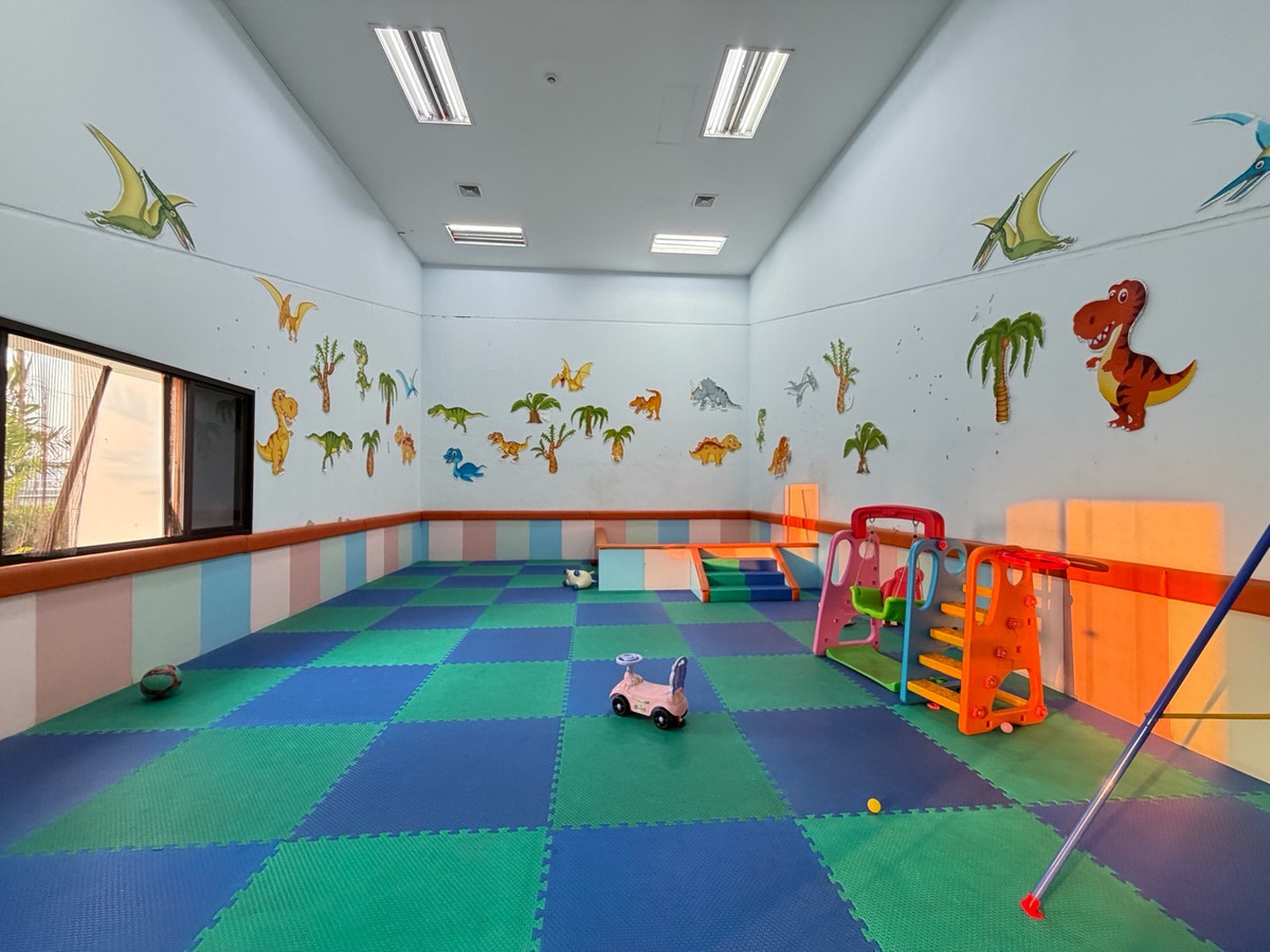 ขายคอนโดพัฒนาการ ศรีนครินทร์ : ฟลอร่าวิลล์ พัฒนาการ คอนโดห้องมุม 122 ตร.ม. ราคาไม่ถึง 6 ล้าน ในกรุงเทพ…ยังมีอยู่จริง