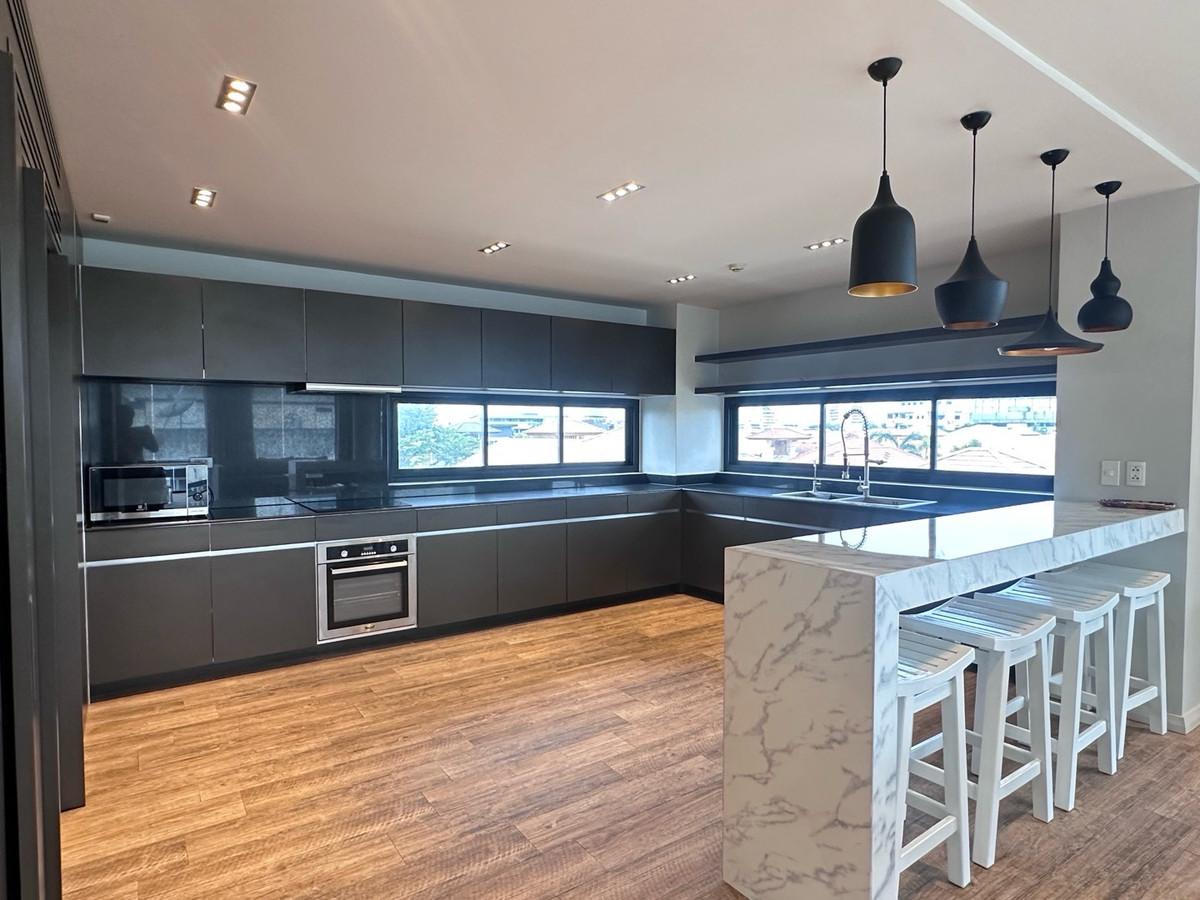 For RentCondoOnnut, Udomsuk : For rent, 2 bedrooms, 192 sq m, price 120,000 baht 0808144488