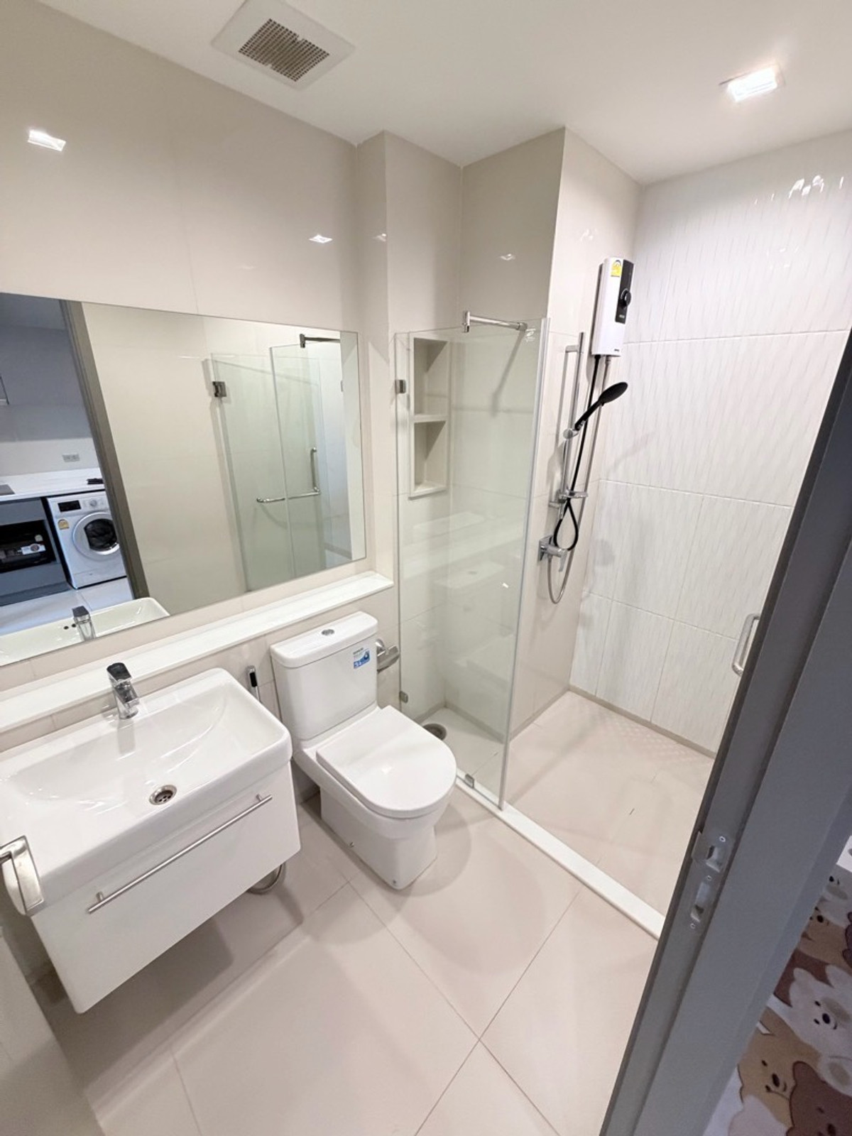 ให้เช่าคอนโดพระราม 9 เพชรบุรีตัดใหม่ RCA : Life Asoke Hype📌ด่วนพร้อมชม