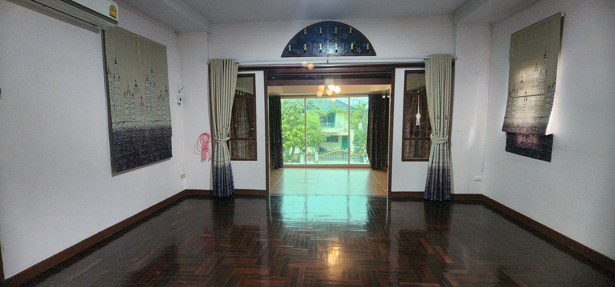 For SaleHouseNawamin, Ramindra : Urgent sale, Supalai Thani Sai Mai.