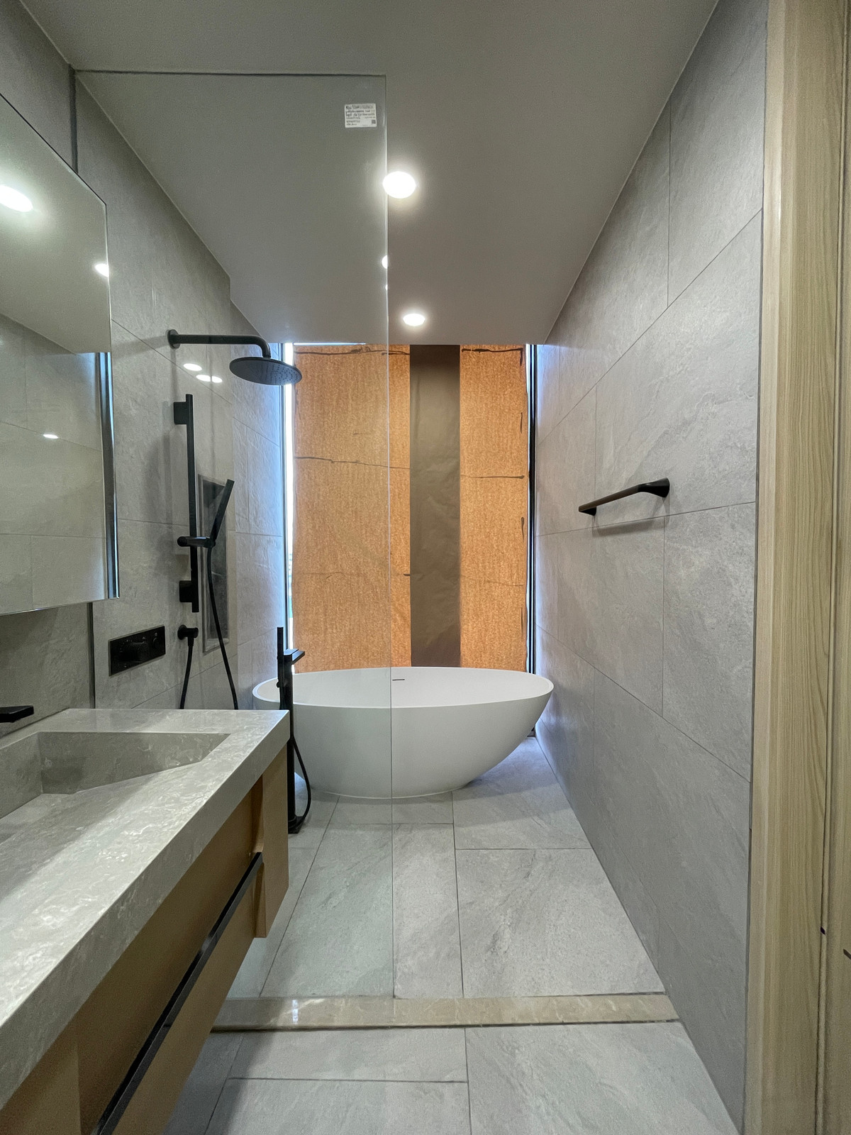 ขายคอนโดอารีย์ อนุสาวรีย์ : [ขายด่วน!] Penthouse ระดับ Rare Item ใจกลางอารีย์ @Aritier Ari | 99 ตร.ม. ที่จอดรถ 150% สัมผัสชีวิตเหนือระดับบนทำเลศักยภาพ "อารีย์สัมพันธ์ 7" ในราคาที่คุ้มค่าที่สุด!