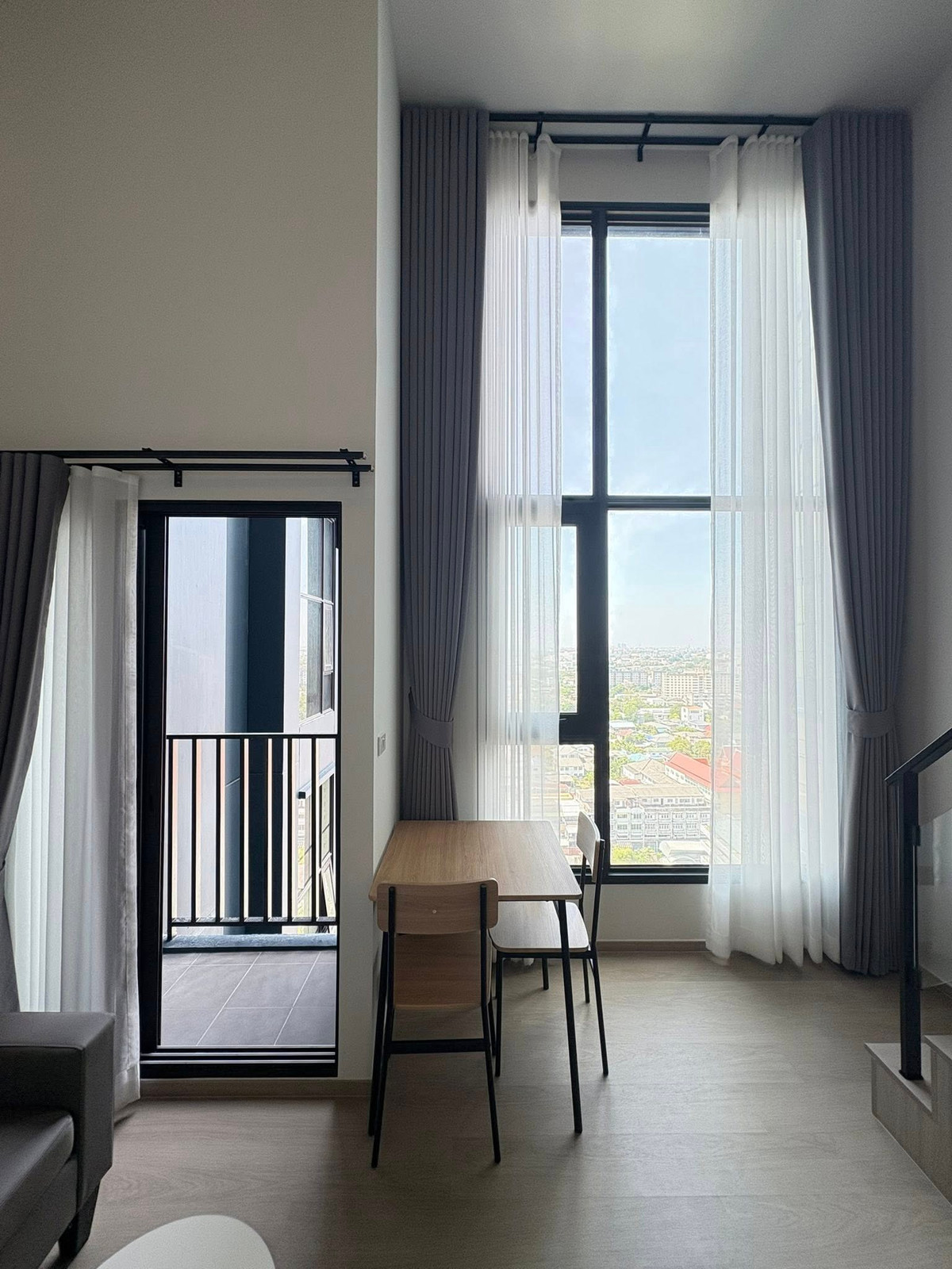 ให้เช่าคอนโดปิ่นเกล้า จรัญสนิทวงศ์ : ⭐️  Origin Play Bangkhunnon Triple Station ⭐️ ห้องLoft 1 ห้องนอน  1 ห้องน้ำ  Fully Furnished  พร้อมย้าย