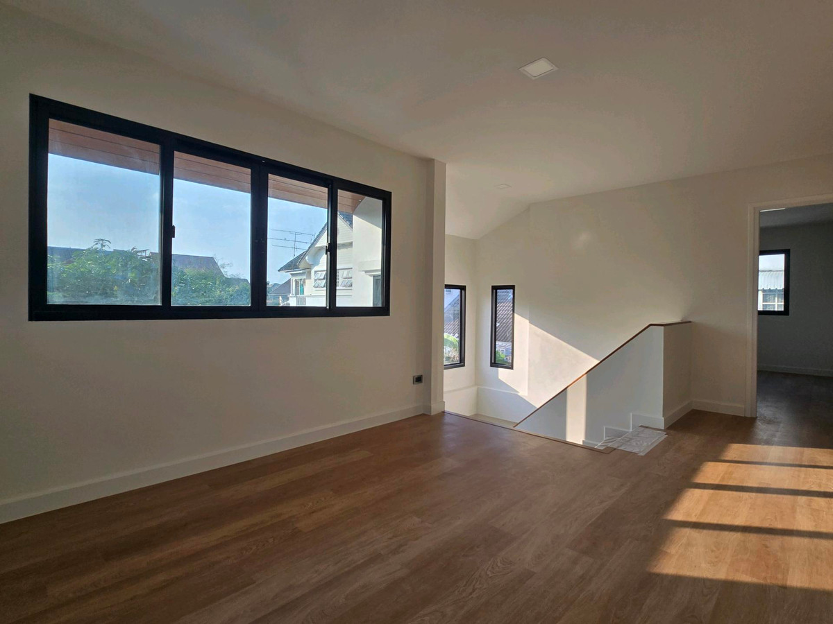 For SaleHome OfficePathum Thani,Rangsit, Thammasat : 🏡 Home office 8 parking spaces, renovated + new extension of the whole house, near Rangsit University 📌