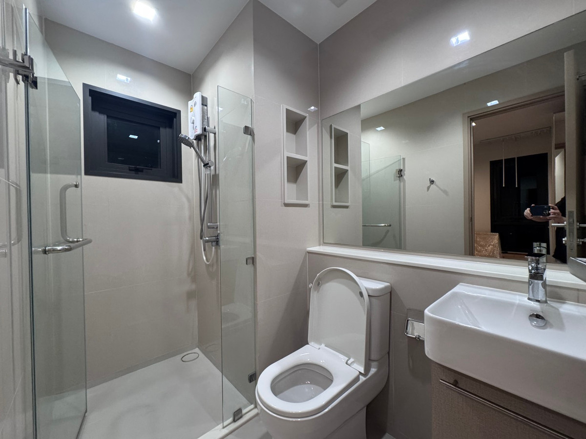 ให้เช่าคอนโดท่าพระ ตลาดพลู วุฒากาศ : 2 Bedroom, Available For Rent, Life Sathorn Sierra Condominium, Near BTS Talat Phru สอบถามได้ครับ