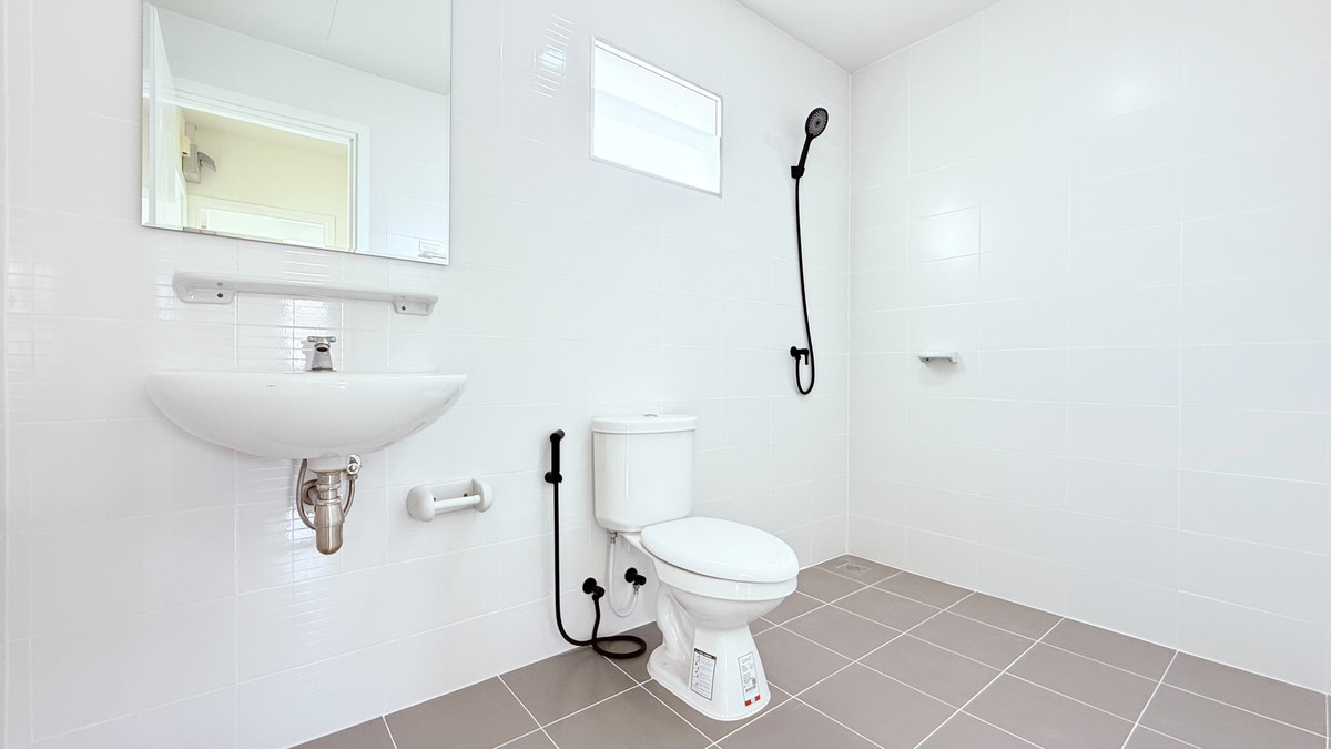 ขายทาวน์โฮมปทุมธานี รังสิต ธรรมศาสตร์ : ขายทาวน์เฮาส์ 2 ชั้น หมู่บ้านพฤกษา 64/2 คลอง 3 แต่งสวย Minimal