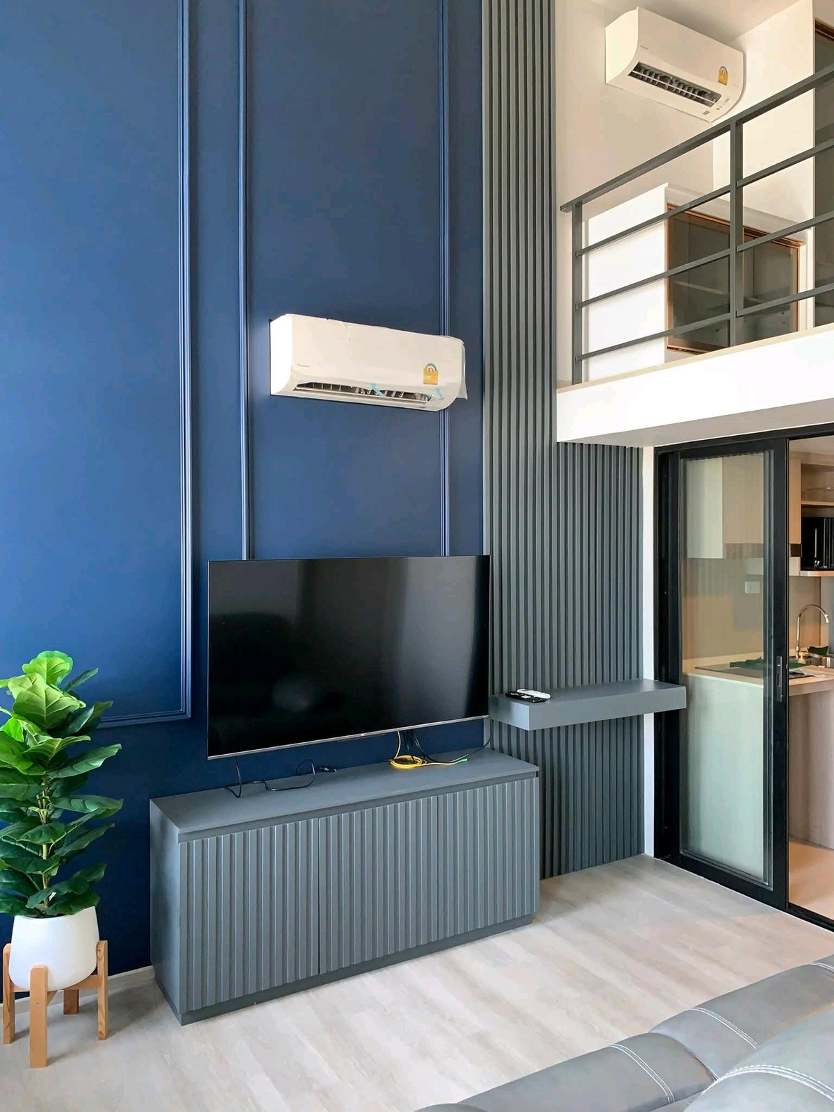 For RentCondoPinklao, Charansanitwong : About 300 meters from MRT Bang Phlat, Ideo Charan 70 Riverview 
, fully furnished. Ready to move in 🛋