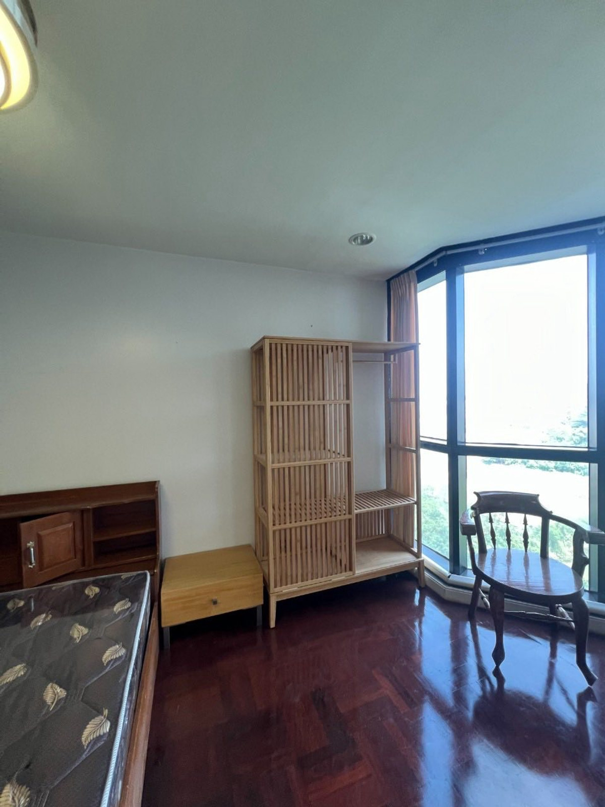 For RentCondoBangna, Bearing, Lasalle : NS Tower 128 sq.m. Please add LINE ID @806qphgn o8415o5483