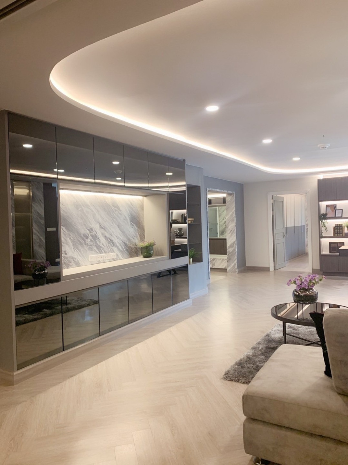 For SaleCondoSukhumvit, Asoke, Thonglor : Best price!! Newly renovated ✨President Park Sukhumvit 24✨3 beds 3 baths, Size 223 sqm., near BTS / MRT Phromphong (1.1 km) Tel.0982645161 