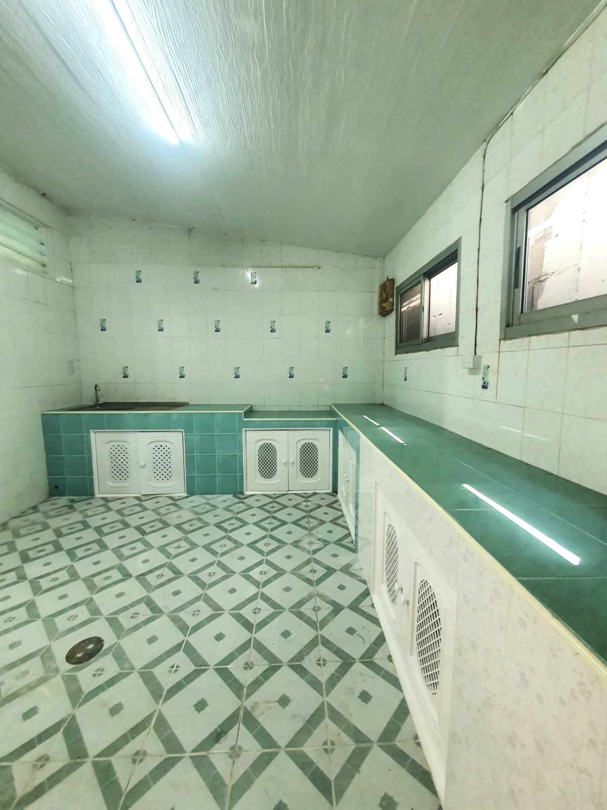 ขายทาวน์โฮมมีนบุรี-ร่มเกล้า : ขายทาวน์เฮ้าส์ หมู่บ้านรุ่งกิจวิลล่า11 รีโนเวทใหม่ทั้งหลัง ราคาถูก ฟรีโอน !  