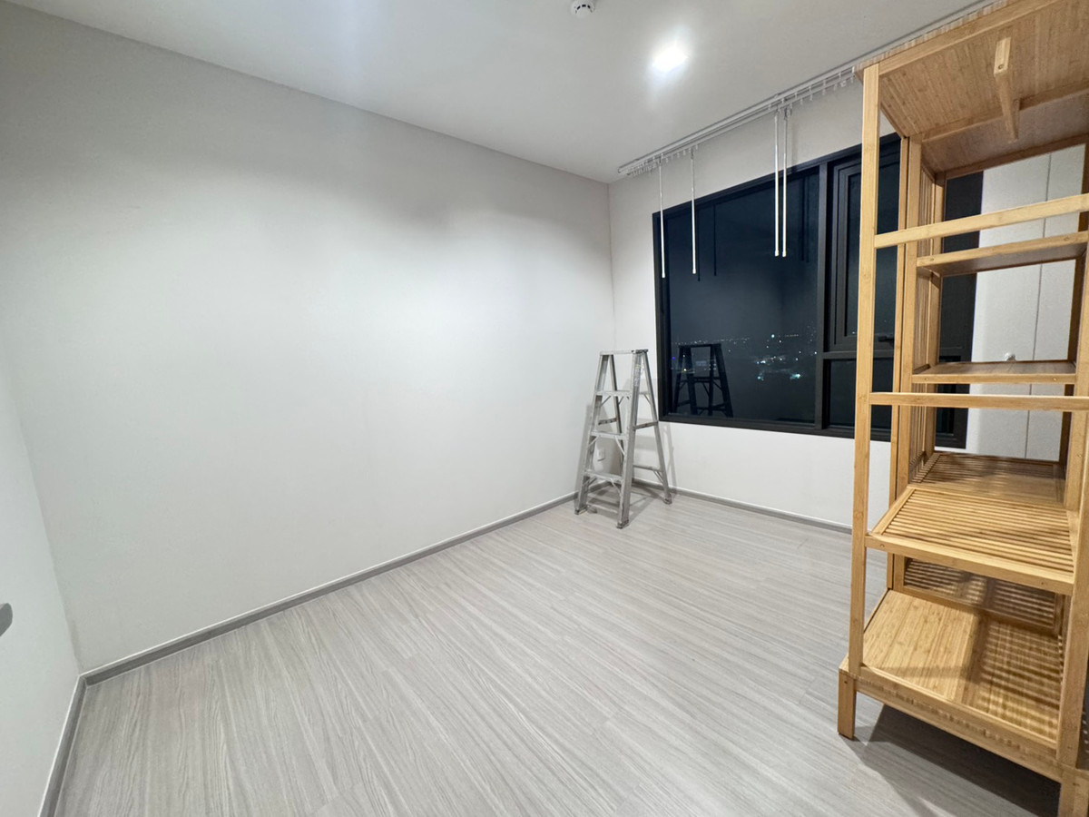 ให้เช่าคอนโดท่าพระ ตลาดพลู วุฒากาศ : 2 Bedroom, Available For Rent, Life Sathorn Sierra Condominium, Near BTS Talat Phru สอบถามได้ครับ