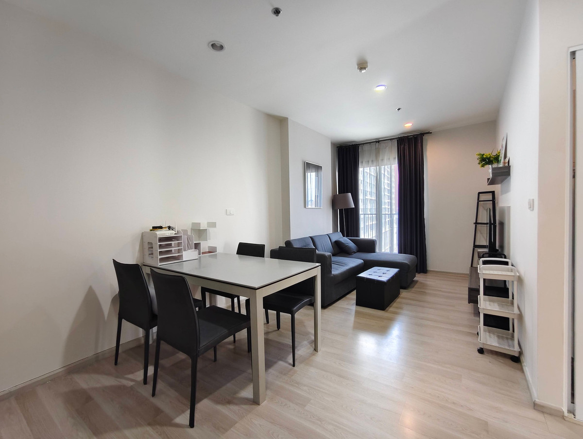 For RentCondoRatchadapisek, Huaikwang, Suttisan : ⭐️ Centric Huai Khwang Station ⭐️2 bedrooms, 2 bathrooms, 60 sq m., complete with electrical appliances, ready to move in.