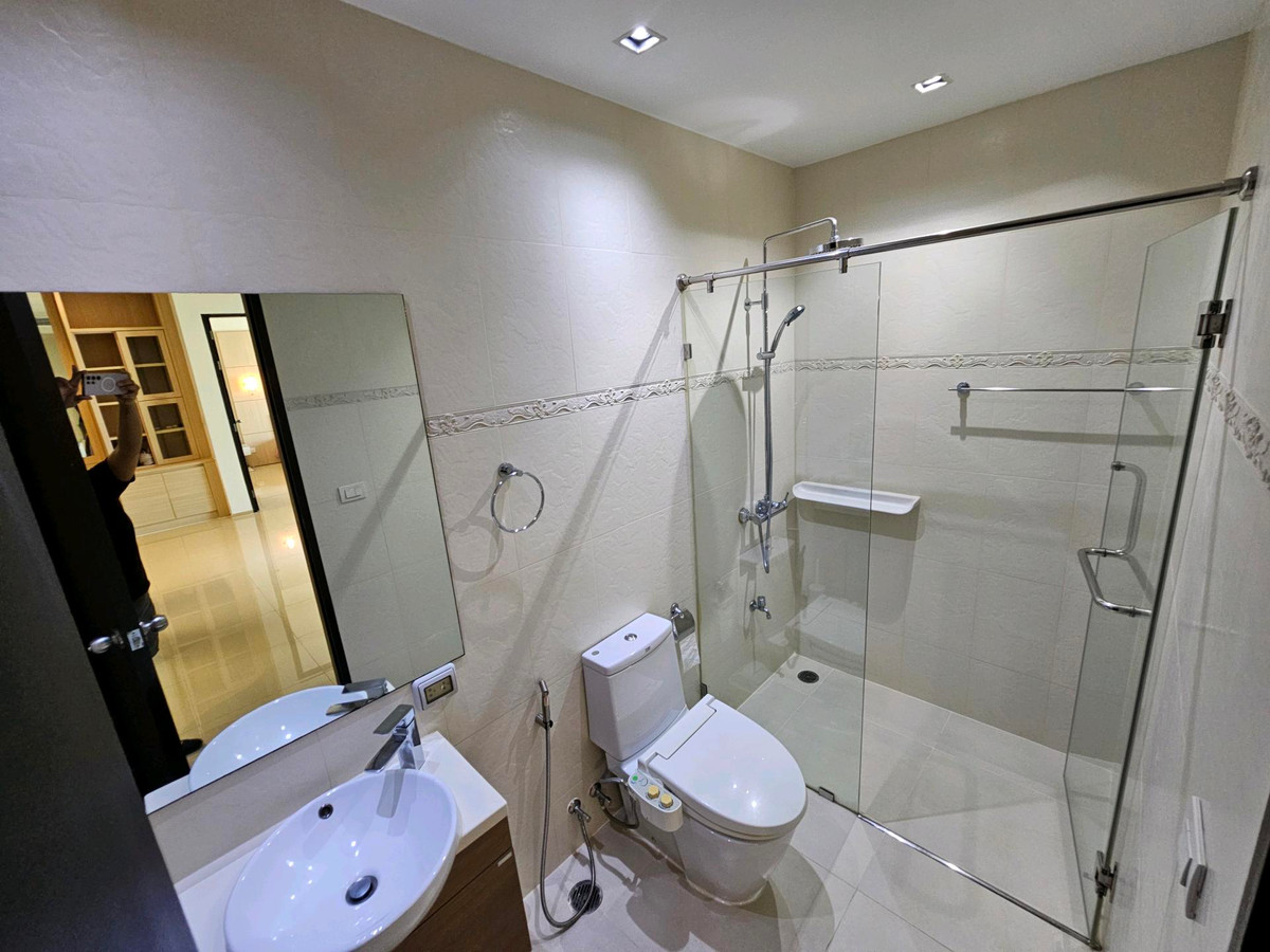 For RentCondoSukhumvit, Asoke, Thonglor : เดอะ เมดิสัน สุขุมวิท 41 ห้องเช่า 2 นอน 2 น้ำ พื้นที่ 118 ตรม ค่าเช่า 85,000 ต่อเดือน สนใจโทร น้อง 096-2615656 พร้อมให้นัดหมายเข้าชมทุกวัน

The Madison Sukhumvit 41  for Rent 2bed 2 bath 118 Sq,m Rental price 75k per month call Nong 096-2615656 Ready to t