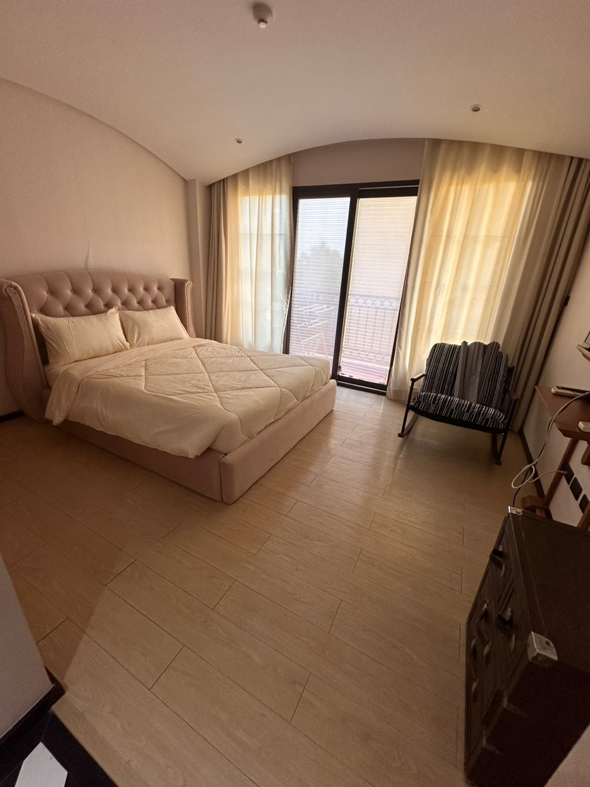 For RentCondoPattaya, Bangsaen, Chonburi : For Rent Condo The Venetian Signature Condo Resort Pattaya (S03-0371)