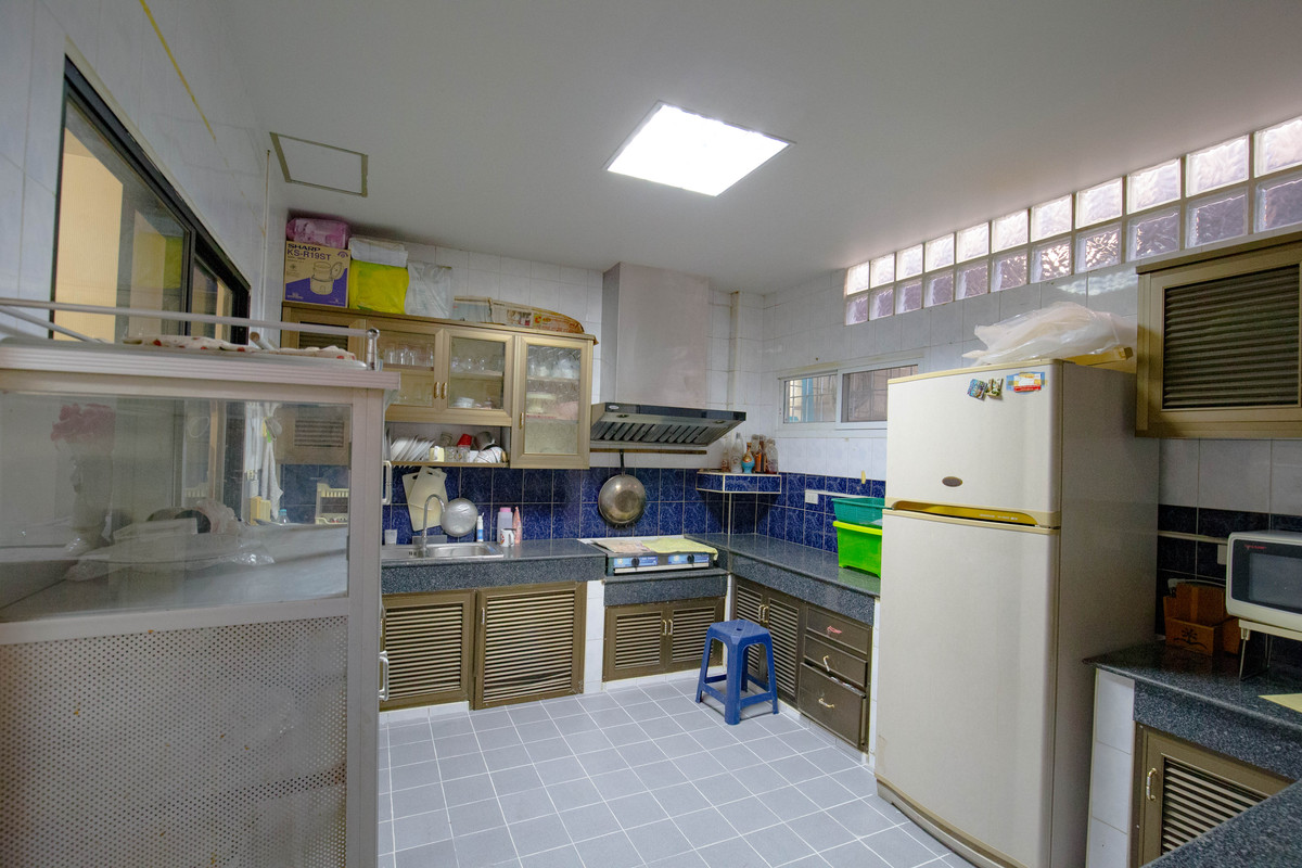 For RentTownhomePattanakan, Srinakarin : 🏡✨ Big house, lots of usable space, Warathorn Ville Village, Phatthanakan 44💢🏡