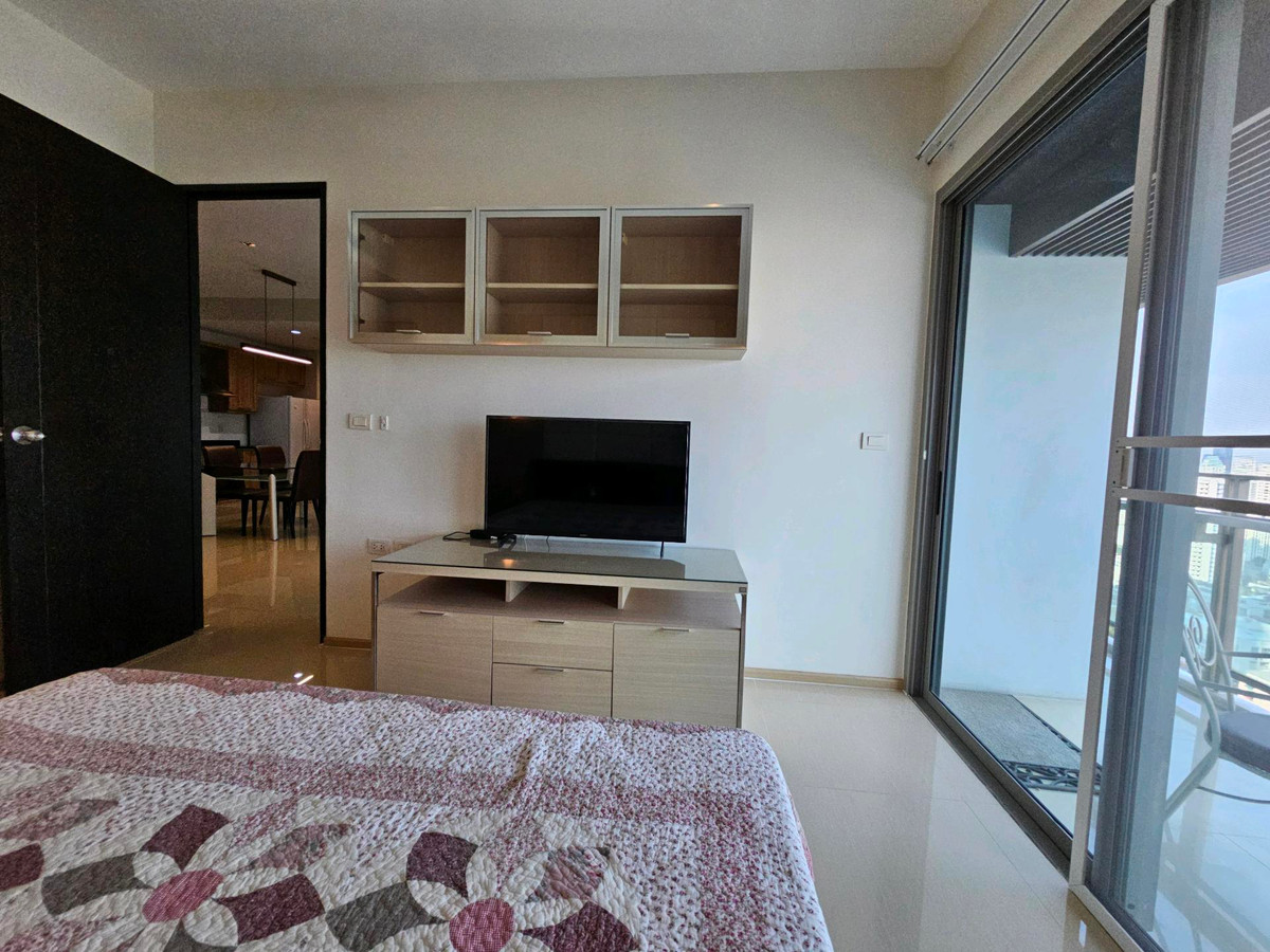 For RentCondoSukhumvit, Asoke, Thonglor : เดอะ เมดิสัน สุขุมวิท 41 ห้องเช่า 2 นอน 2 น้ำ พื้นที่ 118 ตรม ค่าเช่า 85,000 ต่อเดือน สนใจโทร น้อง 096-2615656 พร้อมให้นัดหมายเข้าชมทุกวัน

The Madison Sukhumvit 41  for Rent 2bed 2 bath 118 Sq,m Rental price 75k per month call Nong 096-2615656 Ready to t