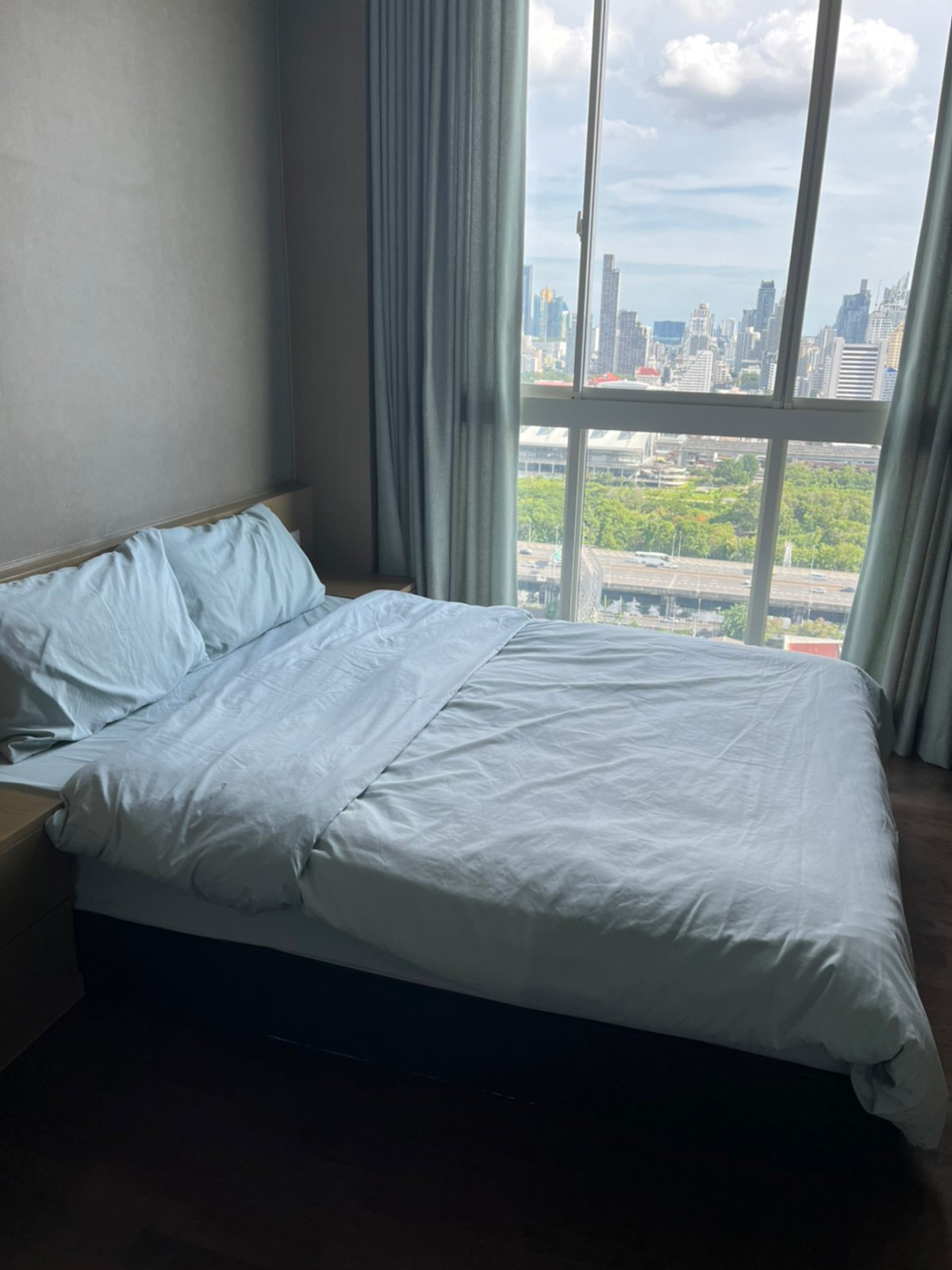 ให้เช่าคอนโดพระราม 9 เพชรบุรีตัดใหม่ RCA : คอนโดใหม่ 2ห้องนอน 72sqmให้เช่าใกล้MRTพระราม ราคา28,000บาท ต่อเดือน