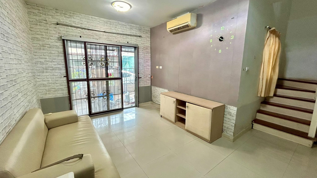 For RentTownhomePathum Thani,Rangsit, Thammasat : ME2500841 Urgent for rent!!! 2-story townhome, Pruksa Ville 16 Rangsit-Ongkharak, near Dream World.