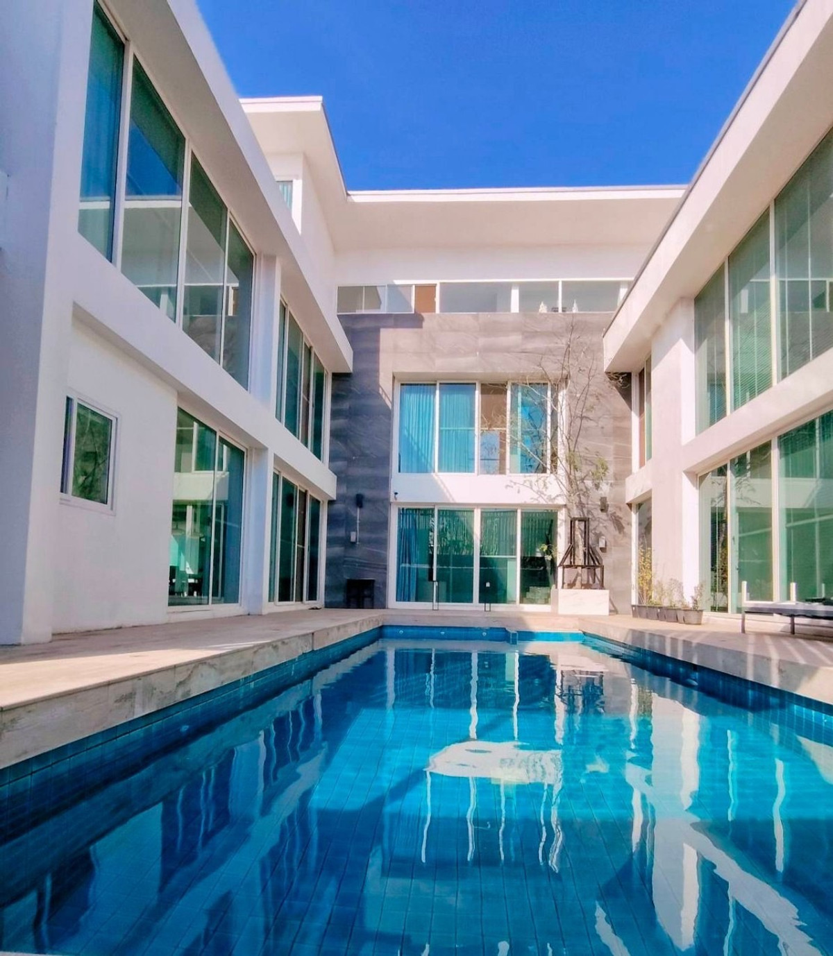 HouseBangna, Bearing, Lasalle : Exclusive Private Residence near Mega Bangna