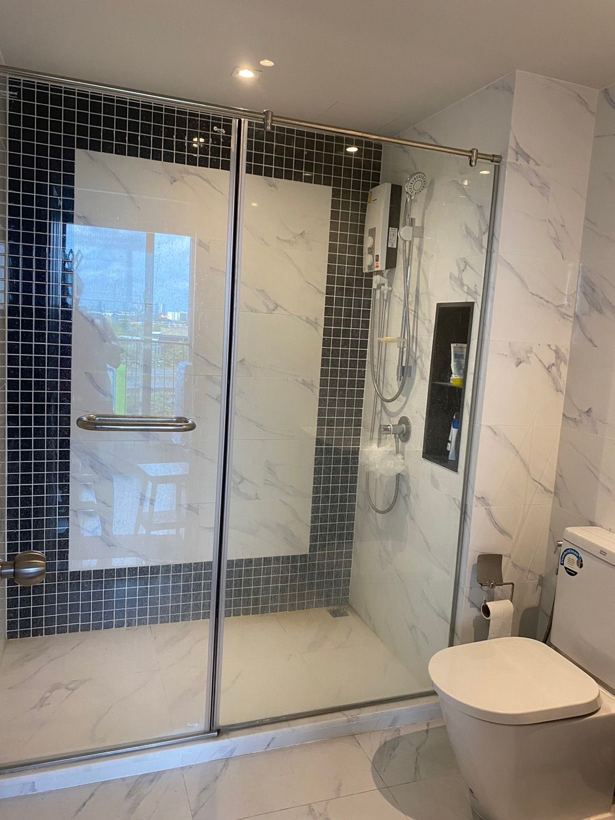 For RentCondoKaset Nawamin,Ladplakao : 💥CP-10397💥NEWERA CONDO EKAMAI - RAMINTRA👉Line : @rangrak