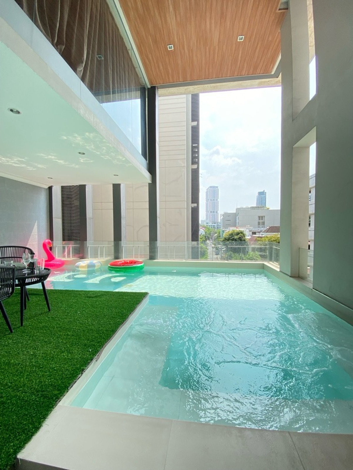 ให้เช่าบ้านสุขุมวิท อโศก ทองหล่อ : 💎บ้านหรู 8 ชั้น พร้อมสระว่ายน้ำส่วนตัว ใกล้ BTS พร้อมพงษ์ | Pet-friendly✨@1derhome