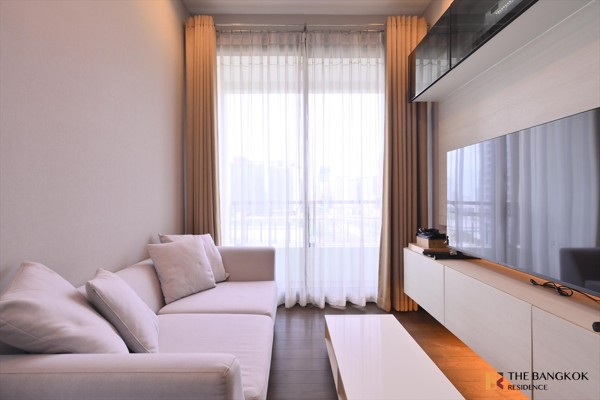 For RentCondoRama9, Petchburi, RCA : 🌟RENT BEST PRICE - Q Asoke just price 28,000.-/month, type 2 Bed 1 Bath, Size 45 sq.m. Middle floor , very nice location and near MRT - By Loft 0842824246