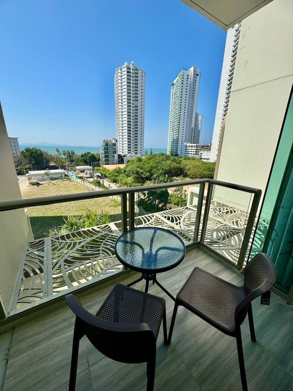 ให้เช่าคอนโดพัทยา บางแสน ชลบุรี สัตหีบ : The Riviera Wongamat Beach / 1 Bedroom (FOR RENT), เดอะ ริเวียร่า วงศ์อมาตย์ บีช / 1 ห้องนอน (เช่า) BEWN111