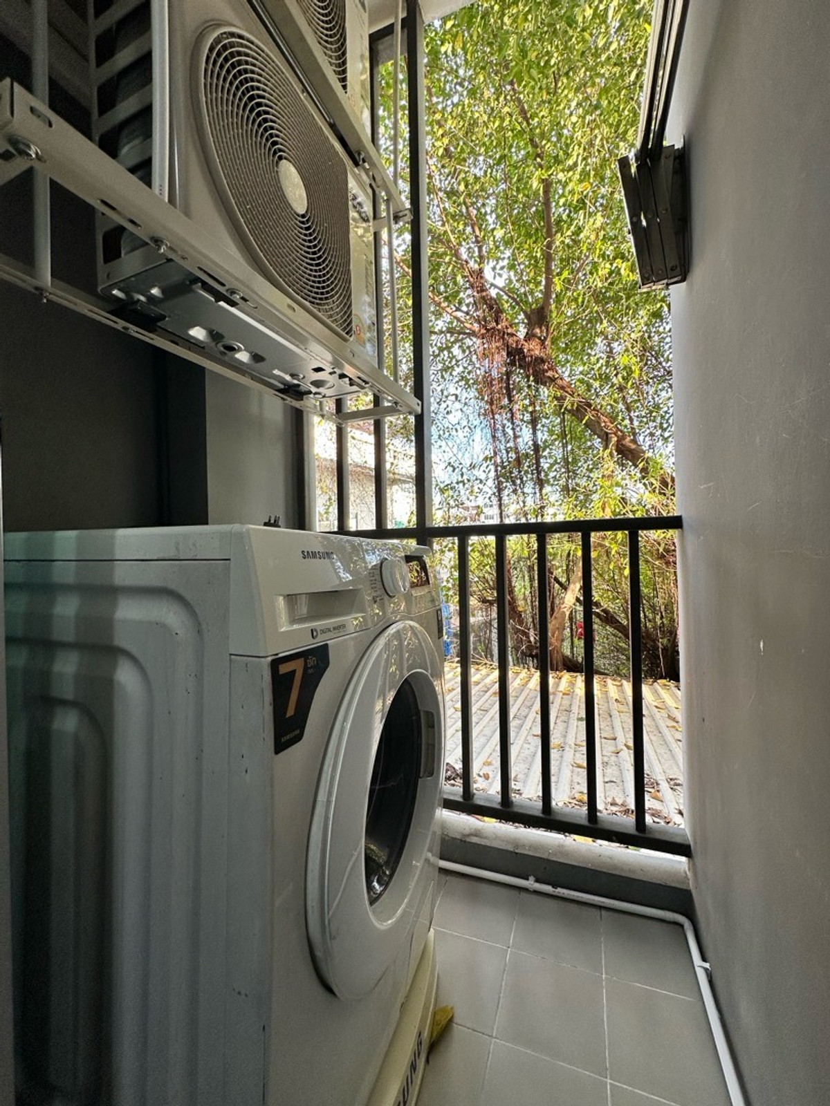 ให้เช่าคอนโดสมุทรปราการ สำโรง : คอนโด เดอะ คิทท์ พลัส สุขุมวิท 113 เฟอร์นิเจอร์และเครื่องใช้ไฟฟ้าครบ กั้นสัดส่วน หัวนอนไม่ติดห้องอื่น ✨