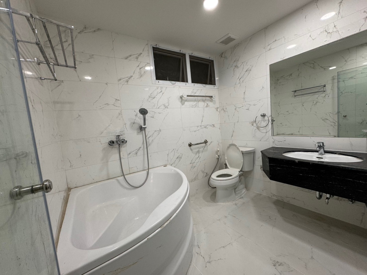 For RentCondoWitthayu, Chidlom, Langsuan, Ploenchit : FOR RENT - 2 BEDROOM 95 SQ.M- READY TO MOVE IN - CALL NOW 094-641-5974