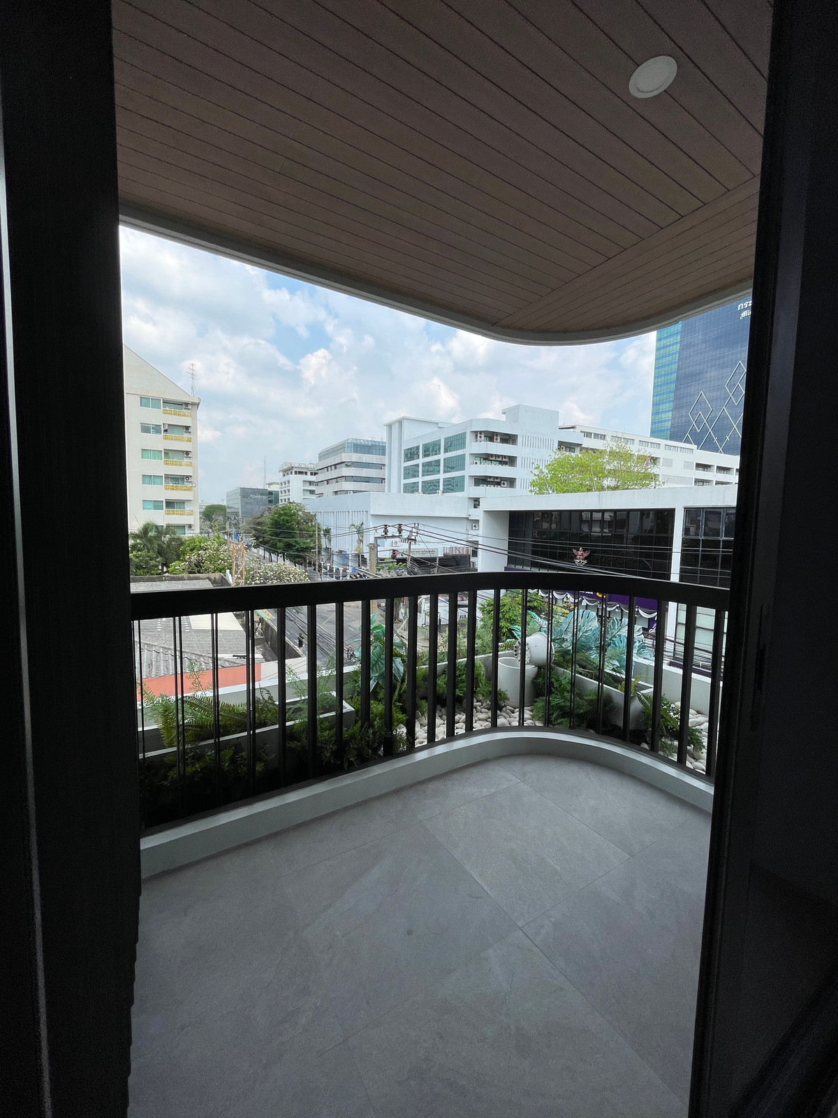 For SaleCondoAri,Anusaowaree : [Urgent sale!] Master Penthouse 89 sq m @Aritier Ari | 150% parking, maximum privacy in Ari! 